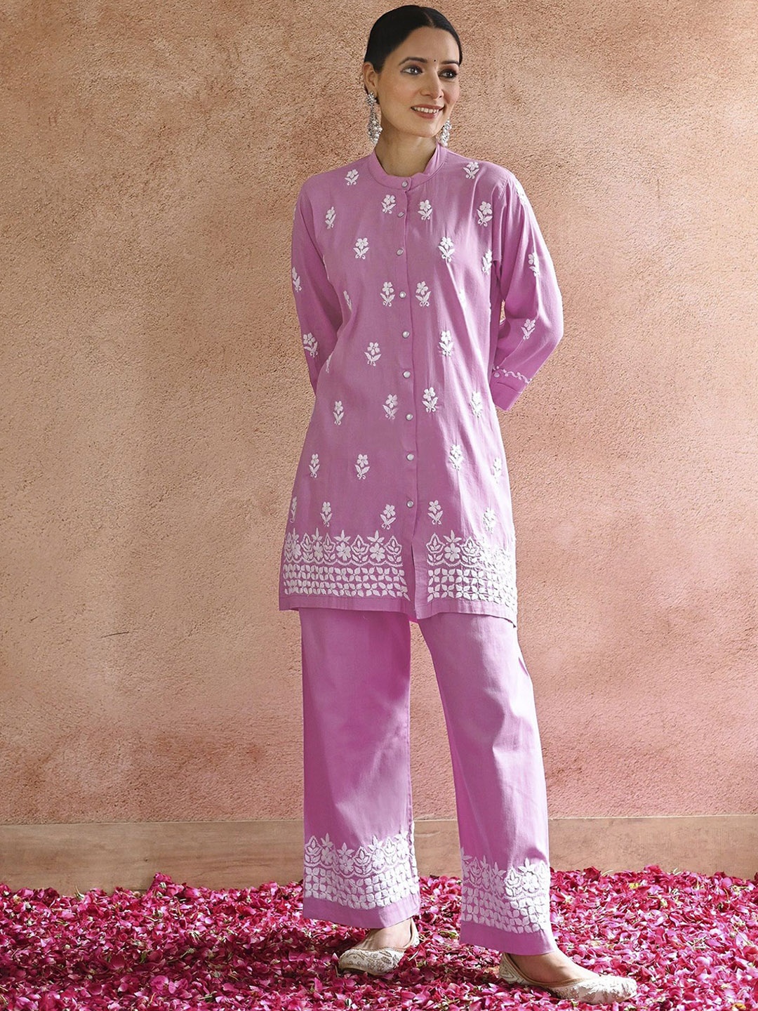 

Aika Floral Embroidered Regular Thread Work Straight Kurti with Palazzos, Pink