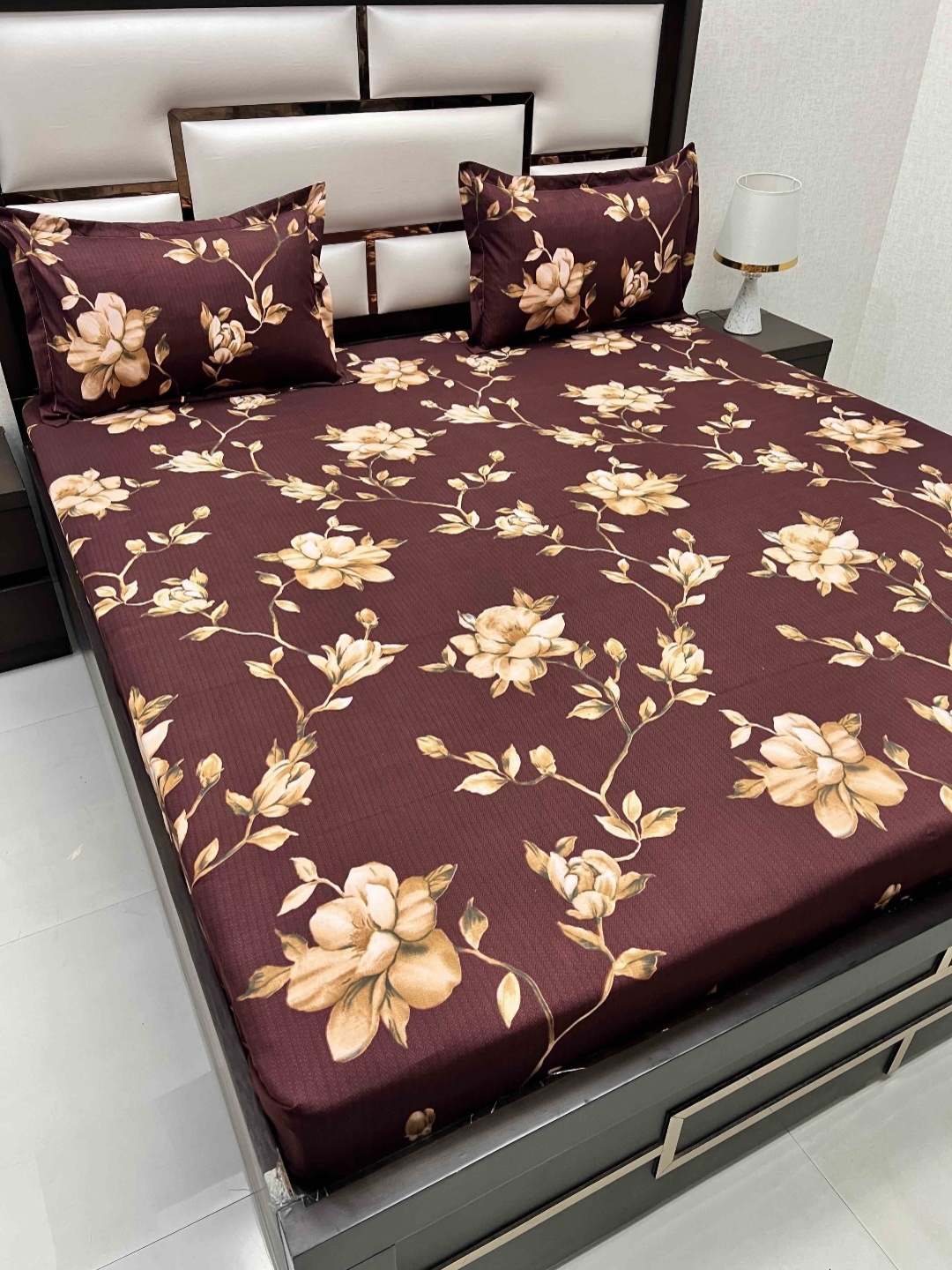 

Pure Decor amulya Maroon Floral Pure Cotton 350 TC Queen Bedsheet with 2 Pillow Covers