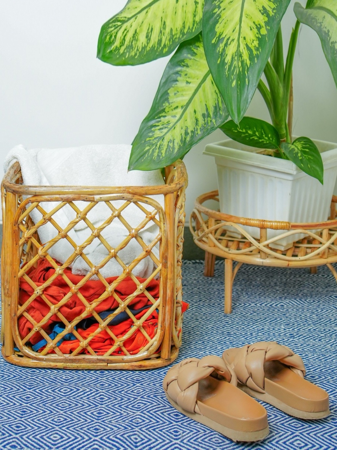 

AJAARA Beige Textured Rattan Square Laundry Basket