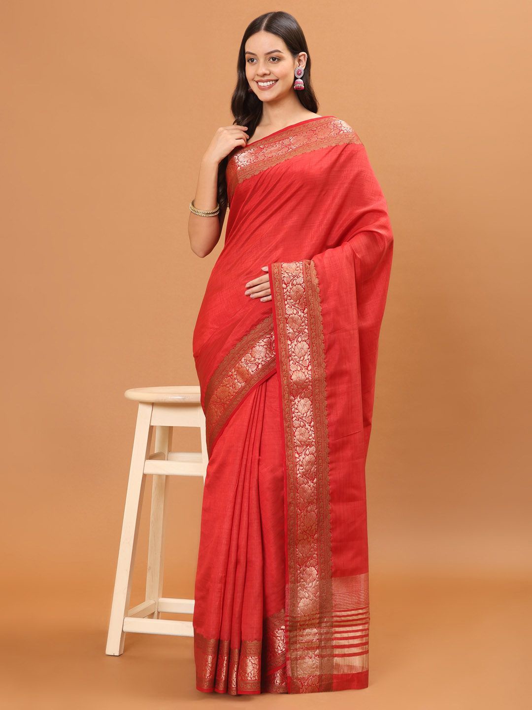 

Meena Bazaar Zari Art Silk Red Solid Handloom Saree