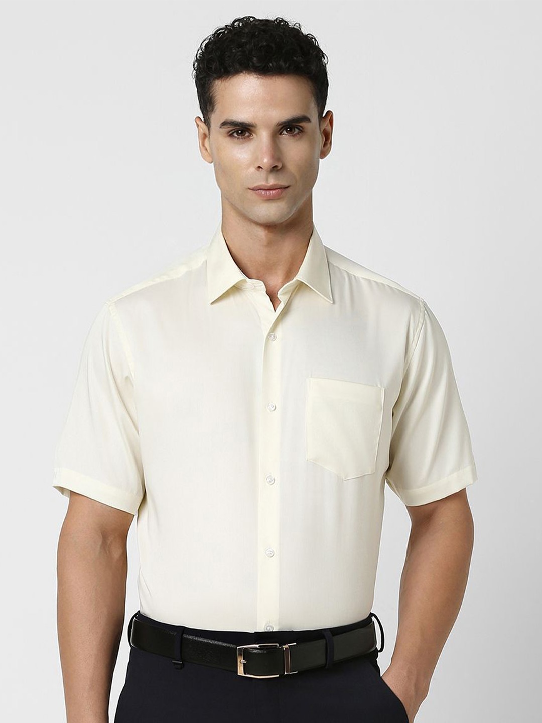 

Van Heusen Men Spread Collar Solid Cotton Formal Shirt, Cream