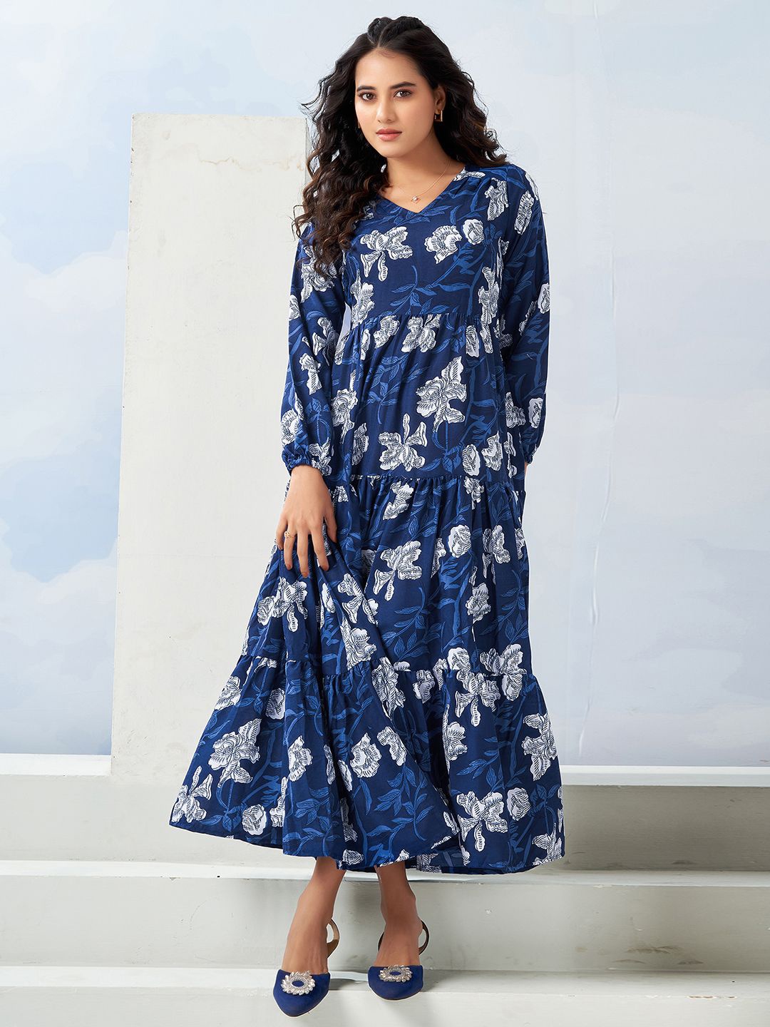 

Selvia Women Floral Printed V-Neck Puff Sleeves Maxi Dress, Blue