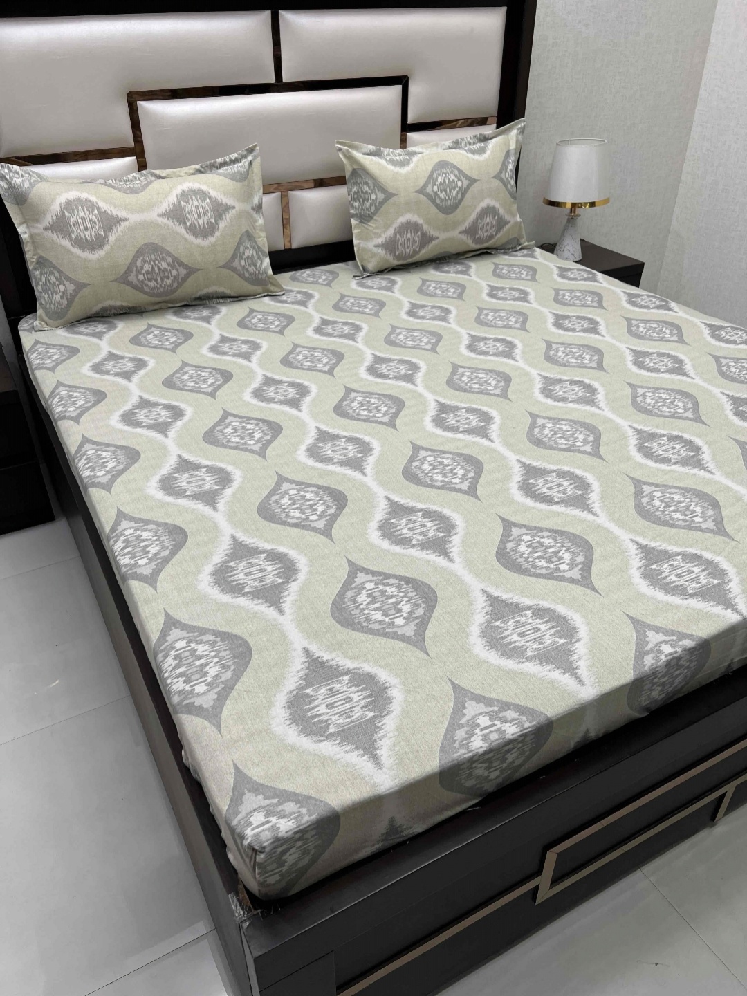 

Pure Decor Green & Grey Ethnic Motifs Cotton 350 TC King Bedsheet with 2 Pillow Covers