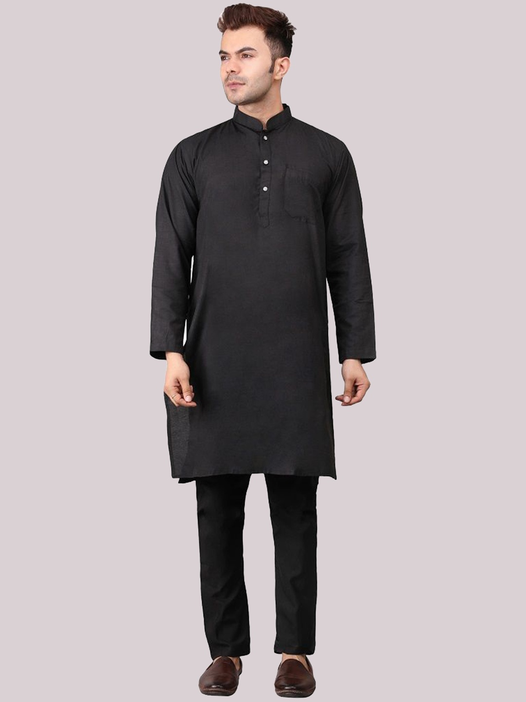 

Voniry Mandarin Collar Kurta With Trousers, Black
