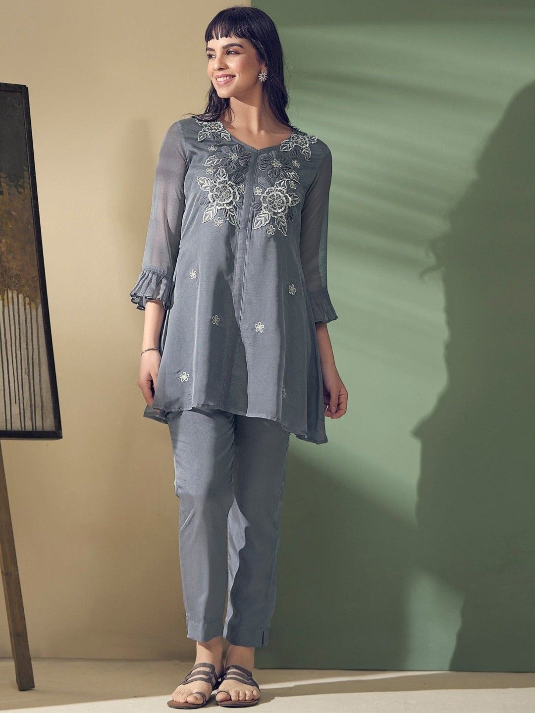 

AUTUMN LANE Floral Embroidered Tunic & Trousers, Grey