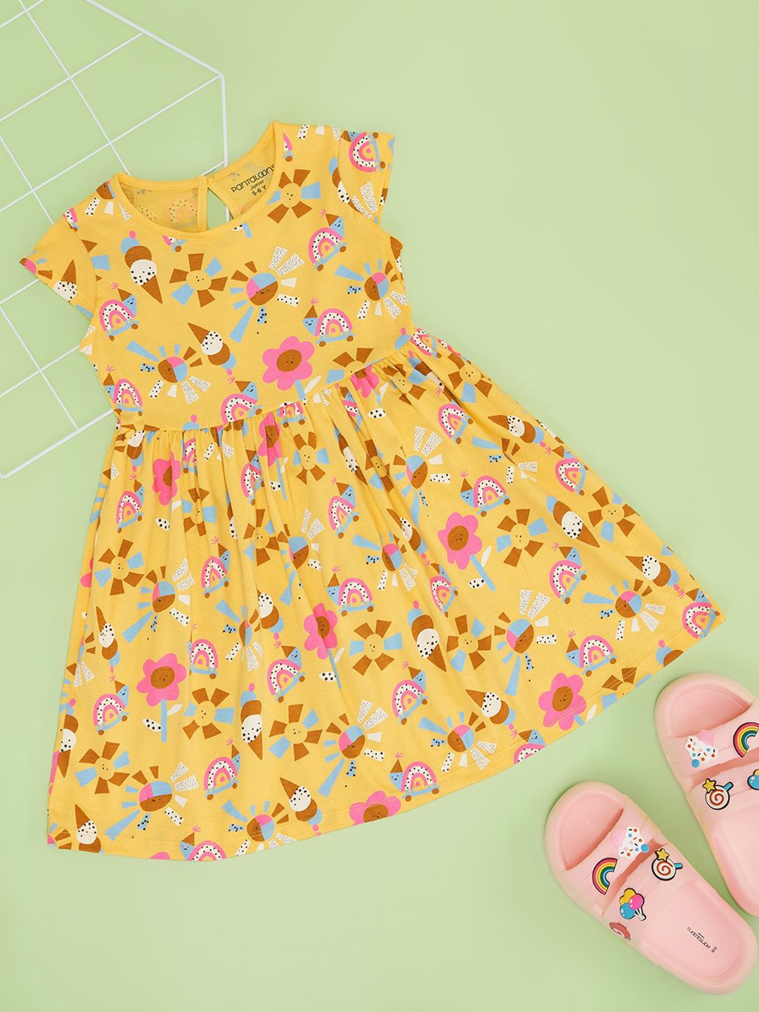 

Pantaloons Junior Girls Printed Cotton Fit & Flare Dress, Yellow