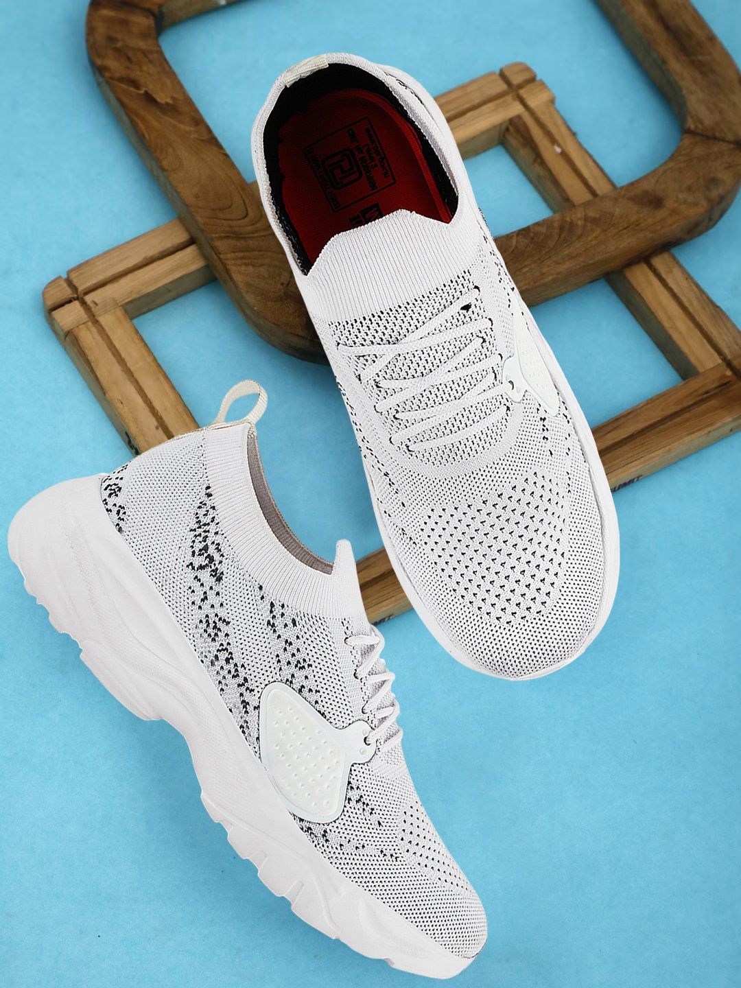 

Killer Men Woven Design Sneakers, White