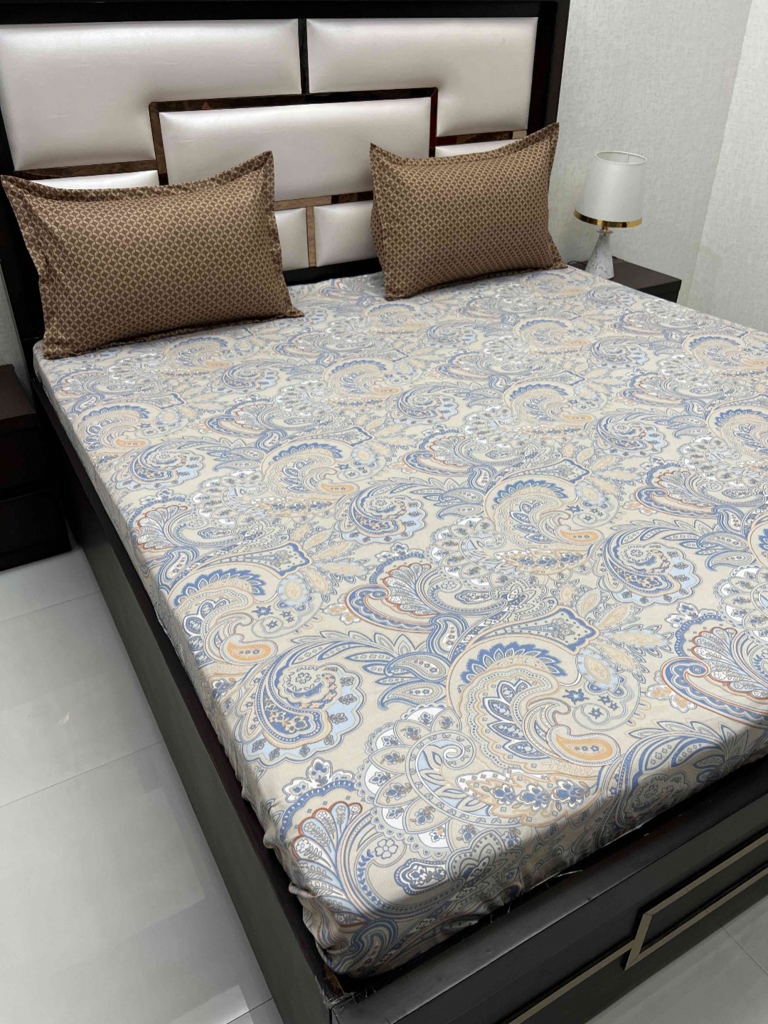 

Pure Decor Manor Brown Ethnic Motifs Microfiber 260 TC King Bedsheet & 2 Pillow Covers