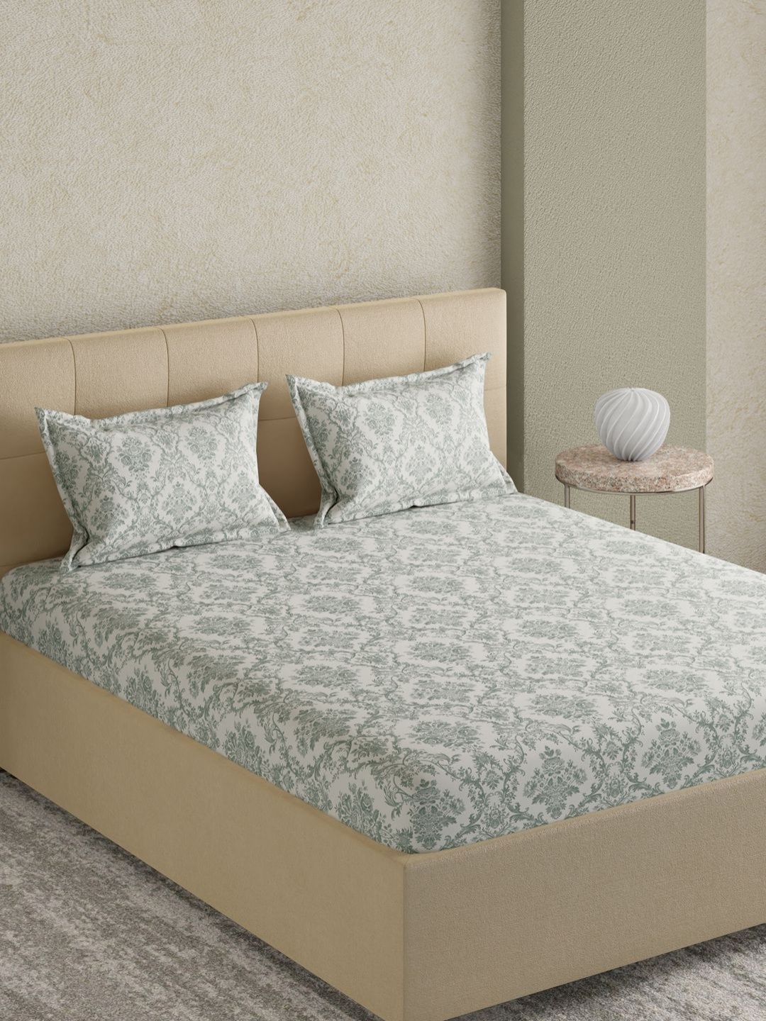 

GM Taupe & White Floral Jacquard Cotton 300 TC King Bedsheet with 2 Pillow Covers