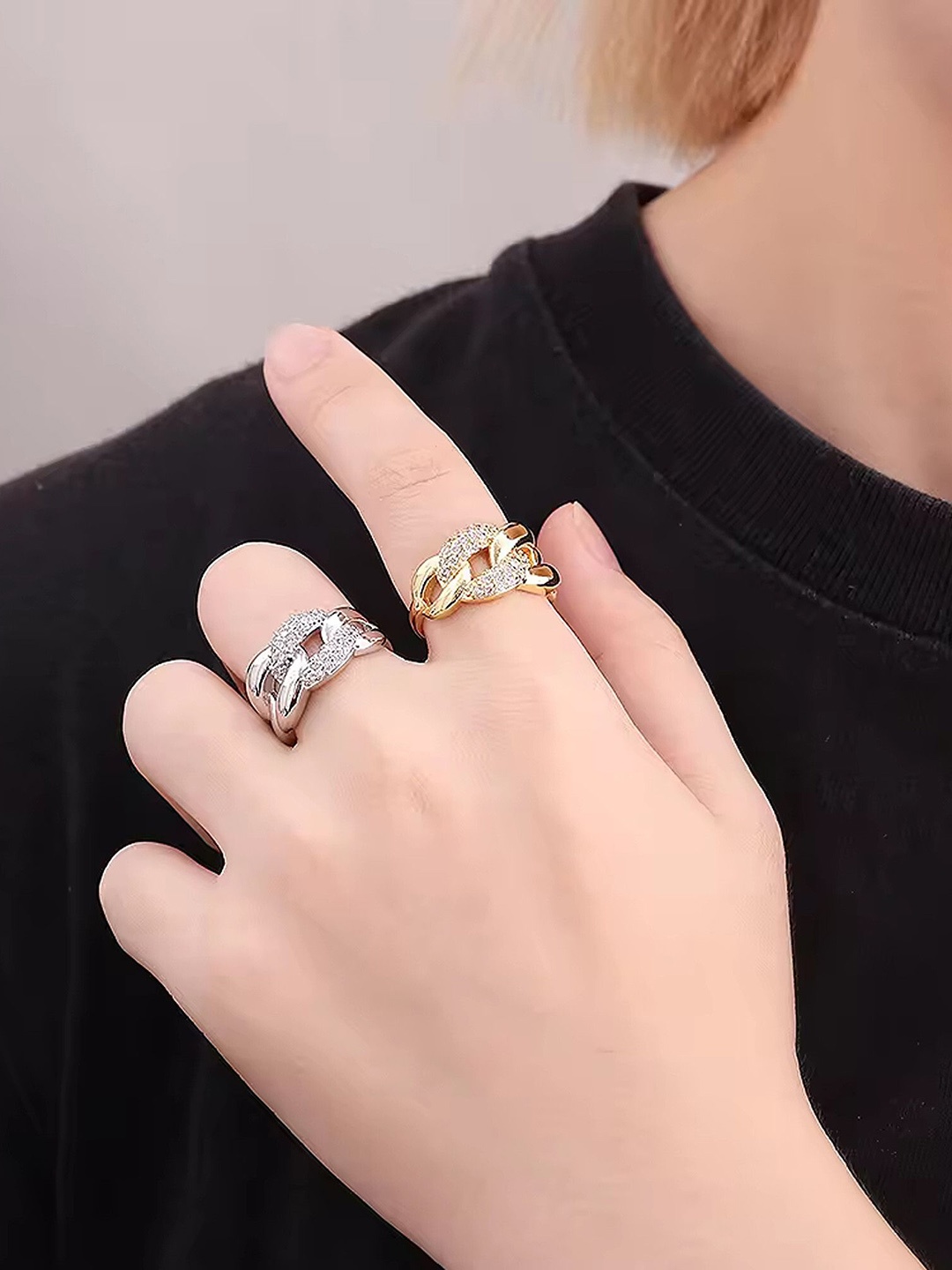 

Lila Silver-Plated CZ Stone-Studded Adjustable Finger Ring
