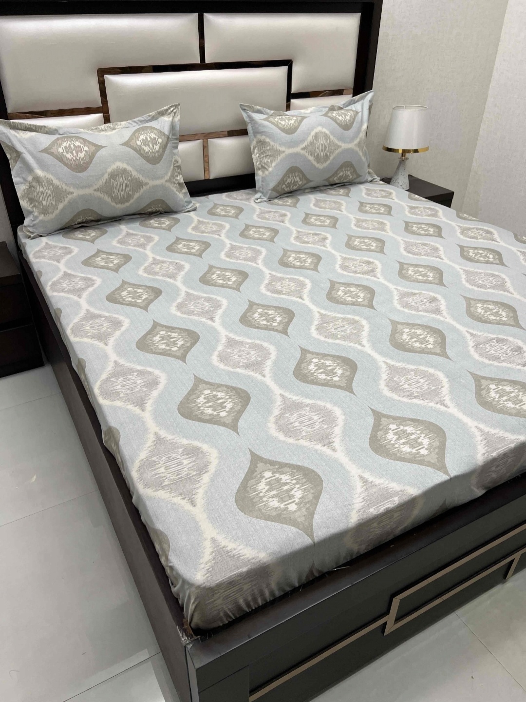 

Pure Decor Velar Fur Sib Blue Cotton 380 TC King Bedsheet with 2 Pillow Covers