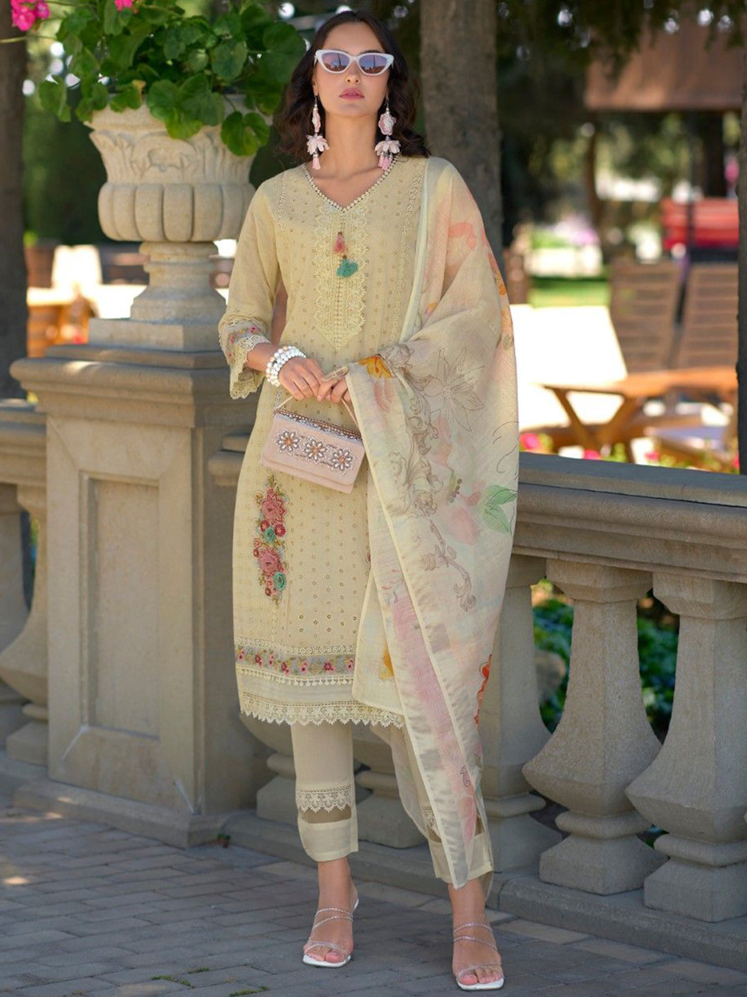 

AUTUMN LANE Floral Embroidered Regular Pure Cotton Straight Kurta with Trousers & Dupatta, Yellow