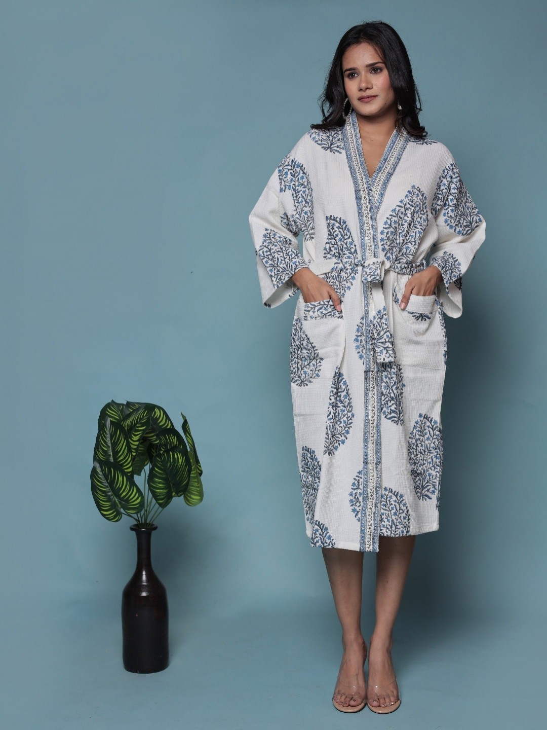 

Bohekant Women White & Blue Textured Kimono Bath Robe