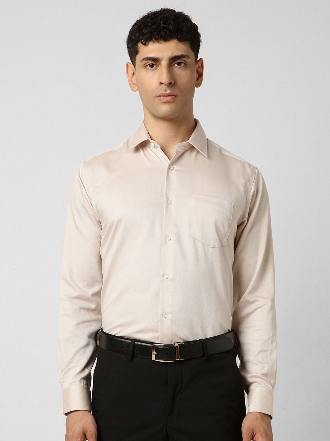 

Van Heusen Men Spread Collar Solid Cotton Formal Shirt, Beige