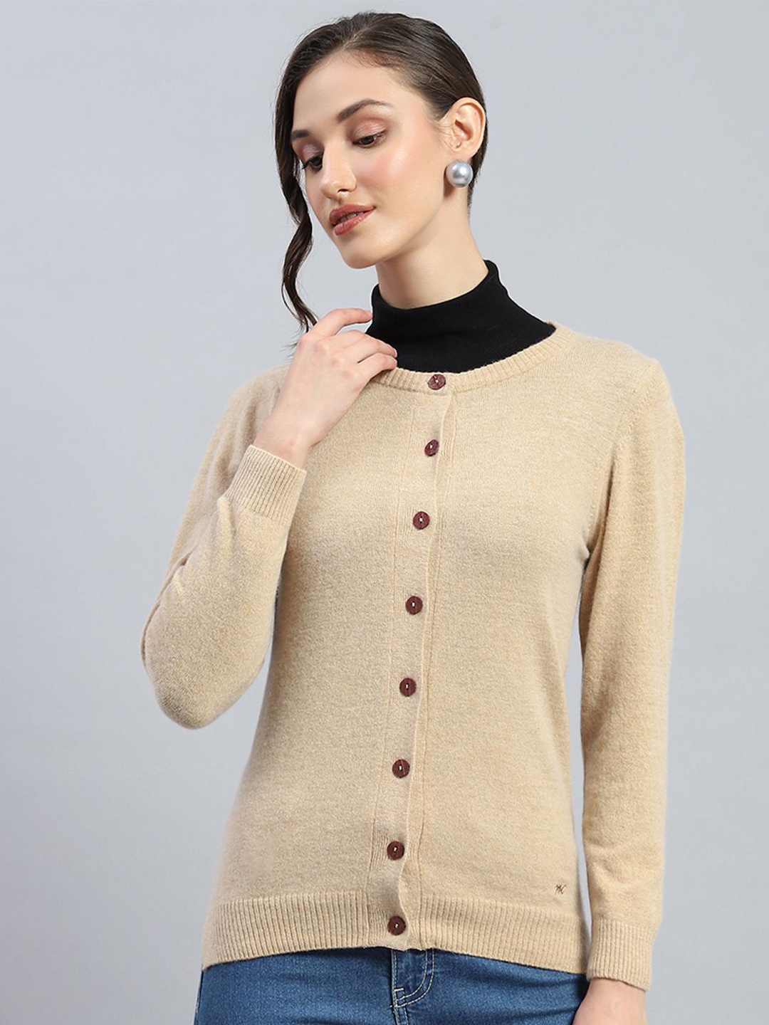 

Monte Carlo Women Solid Round Neck Cardigan, Beige