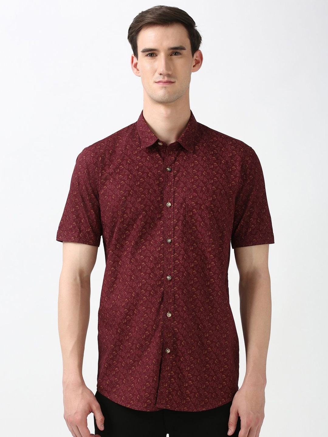 

Peter England Casuals Men Slim Fit Floral Printed Pure Cotton Casual Shirt, Maroon