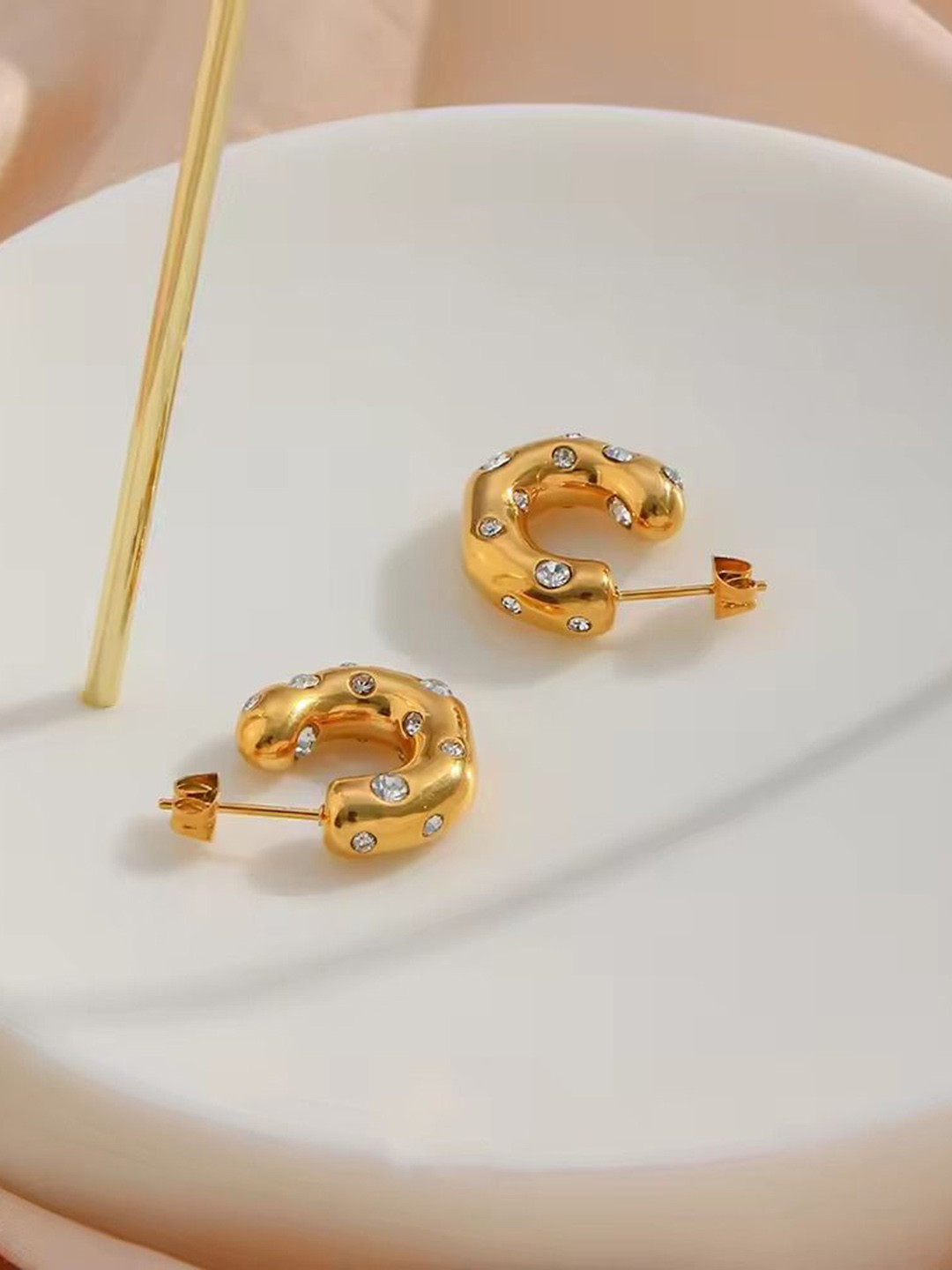 

DIVASTRI Gold-Plated Stainless Steel Contemporary Half Hoop Earrings