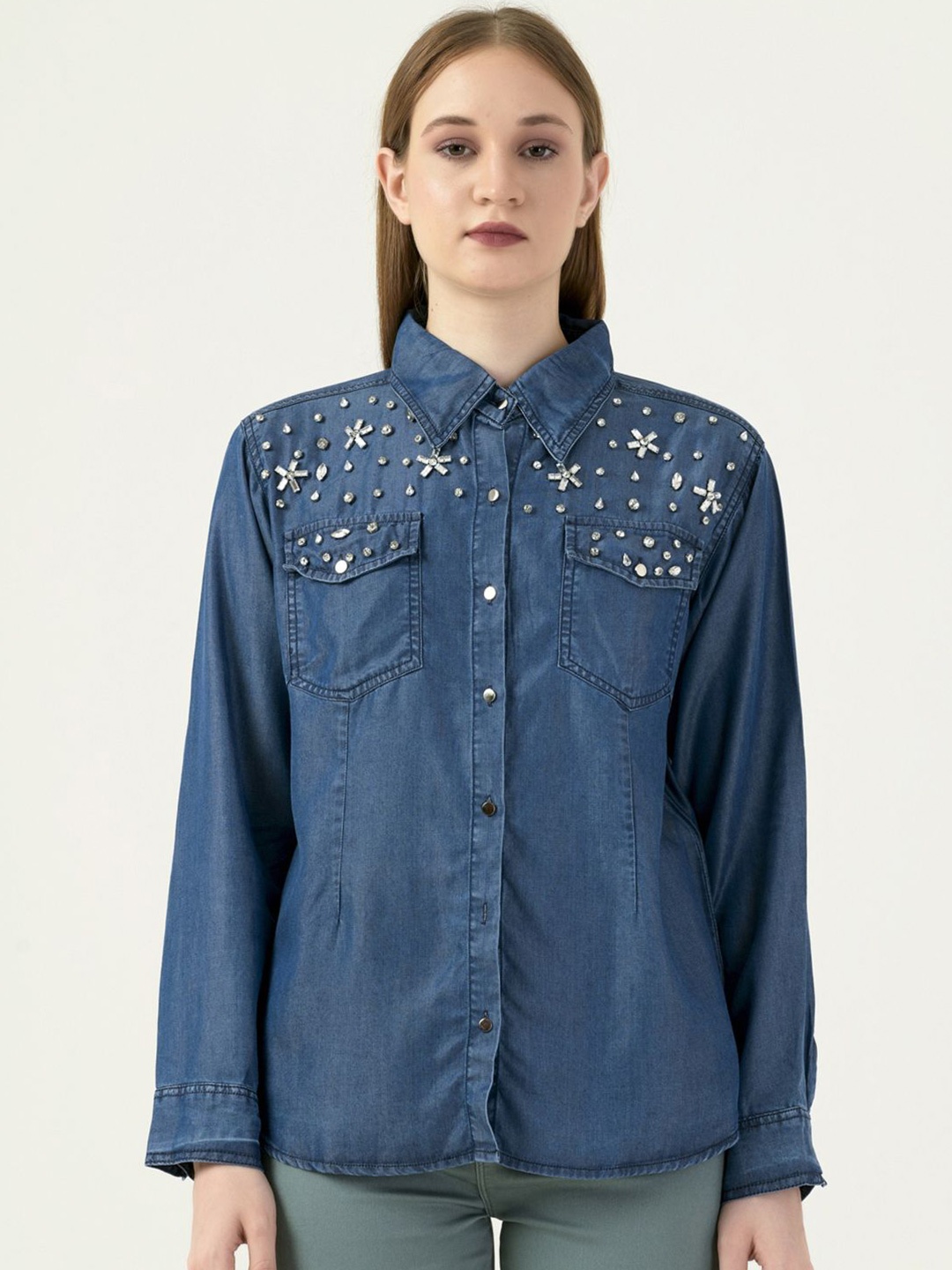 

Albion By CnM Women Spread Collar Solid Polycotton Casual Shirt, Blue