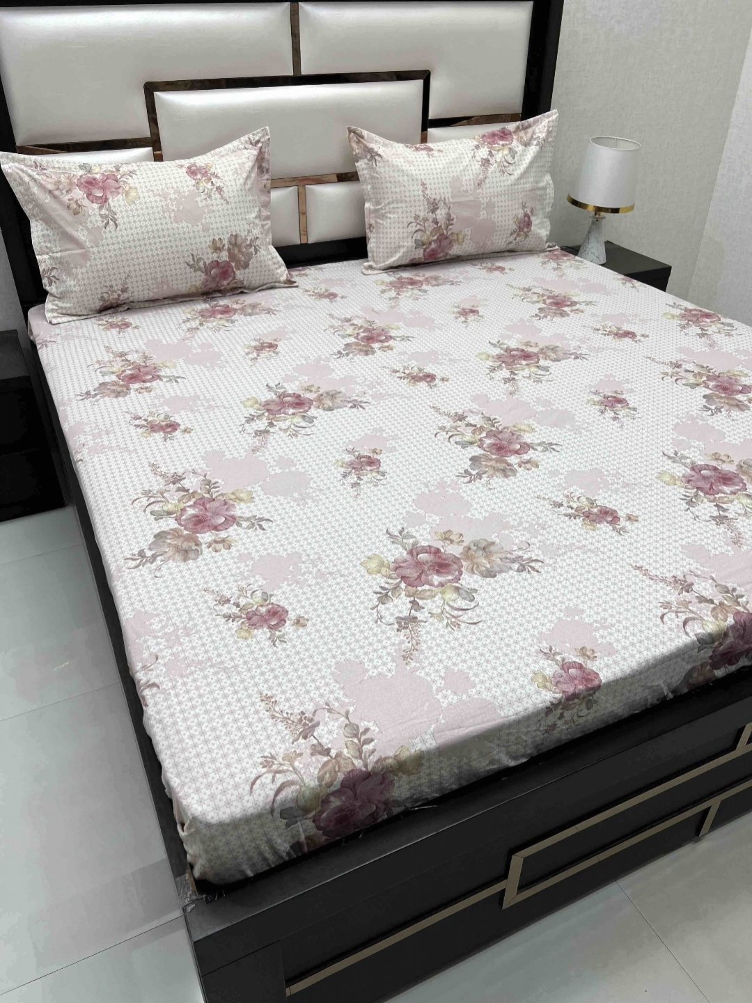 

Pure Decor Ruby Maroon Printed 250TC Pure Cotton Fitted King Bedsheet with 2 Pillow Covers