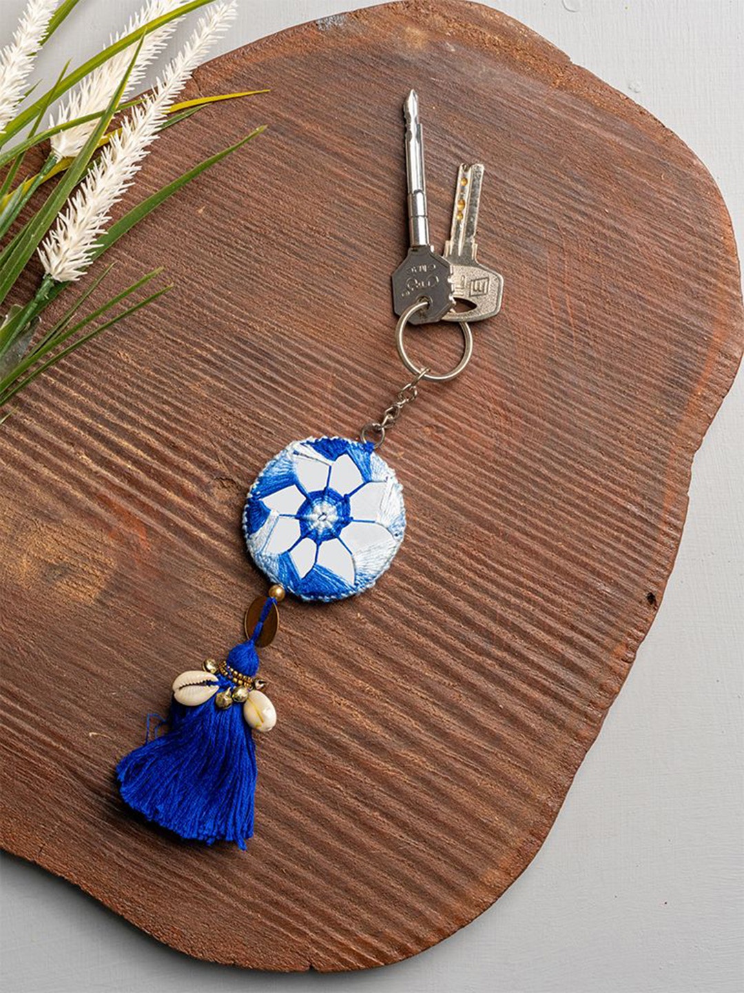 

craftroots Mirror Brass Tikki Keychain, Blue