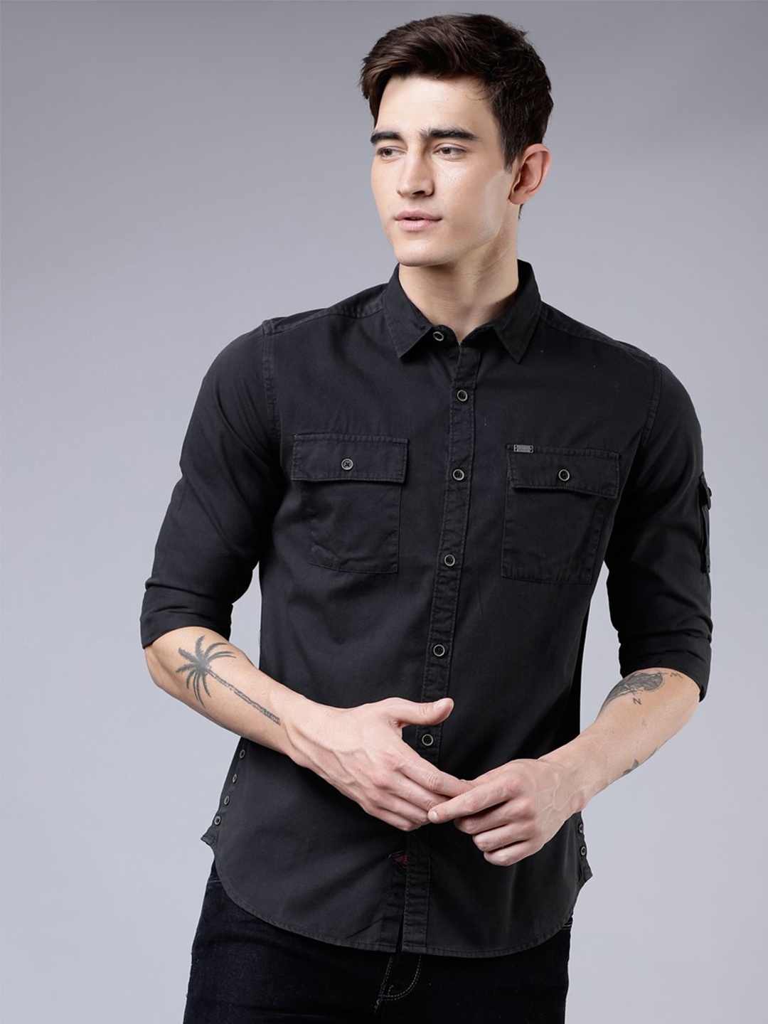 

LOCOMOTIVE Men Premium Solid Double Pocket Slim Fit Shirt, Charcoal