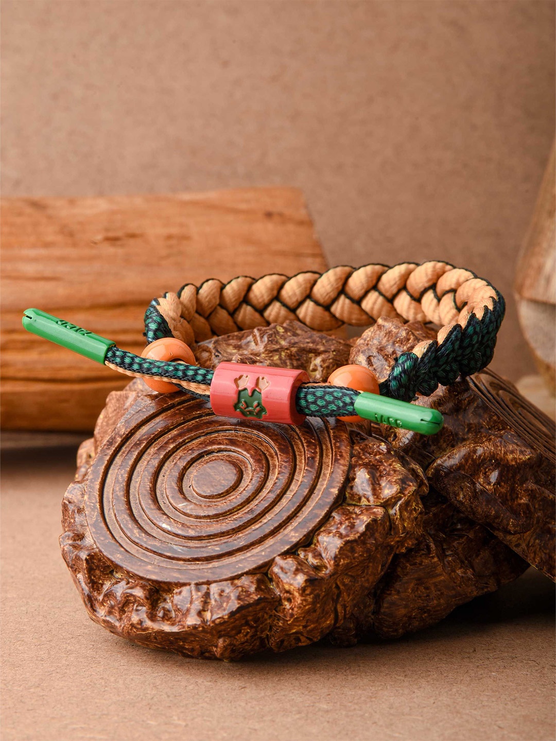 

COMICSENSE Unisex Dragon Ball Z Divine Shenron Dragon Braided Wraparound Bracelet, Green