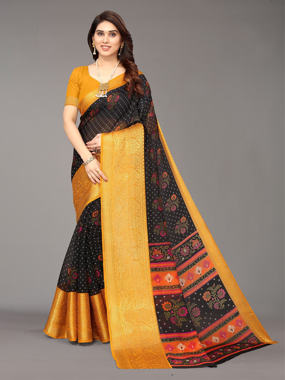 

VIRICA Floral Printed Zari Banarasi Saree, Black