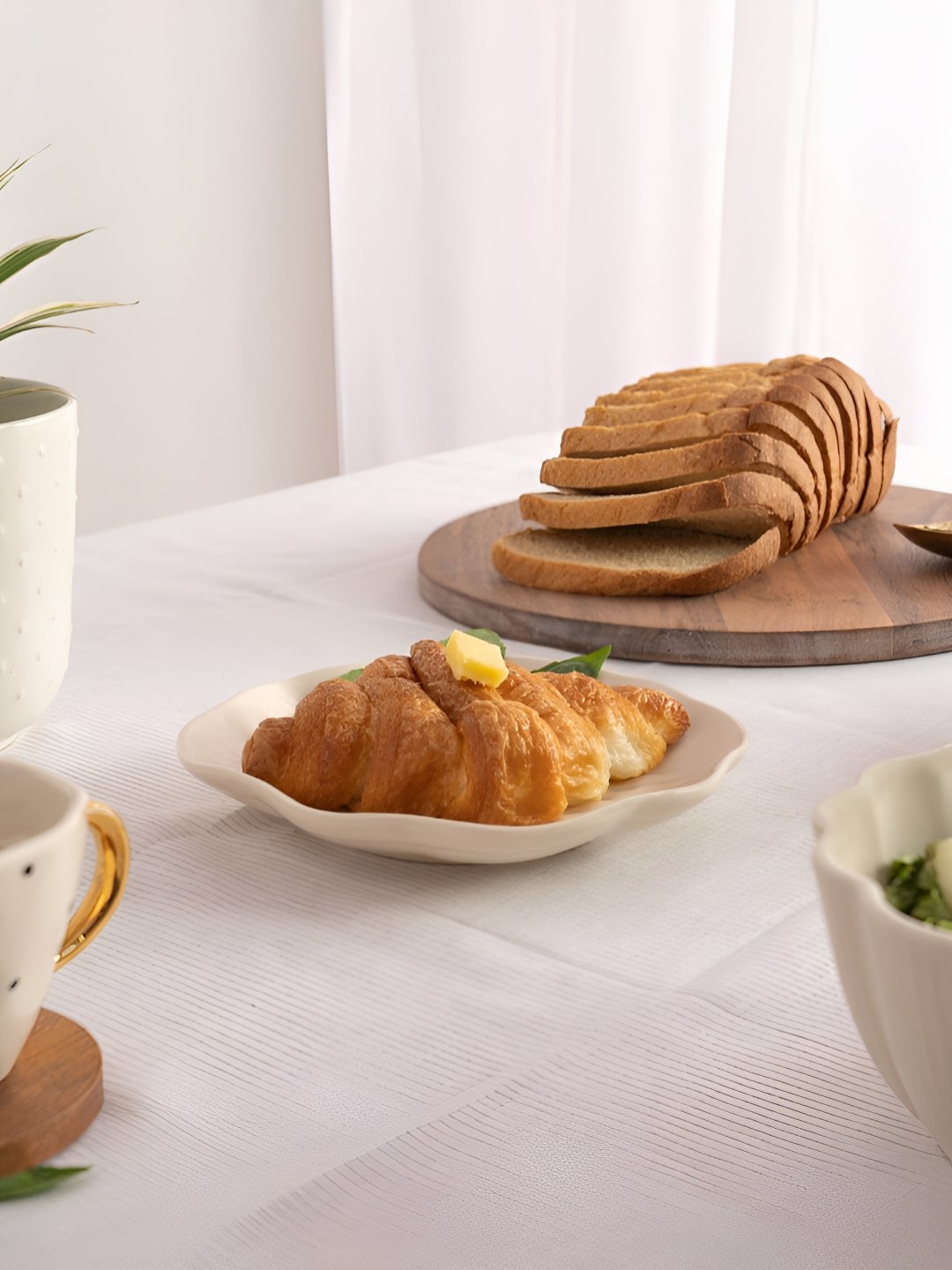 

haus & kinder Off White Textured Ceramic Plates