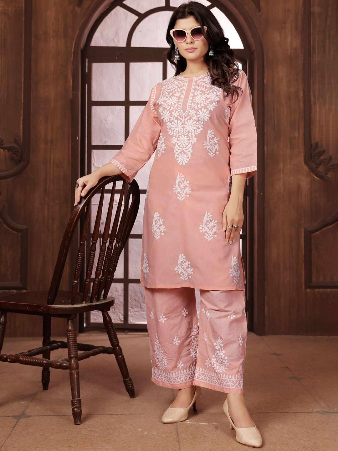 

Aika Floral Embroidered Regular Thread Work Straight Kurta with Palazzos, Orange