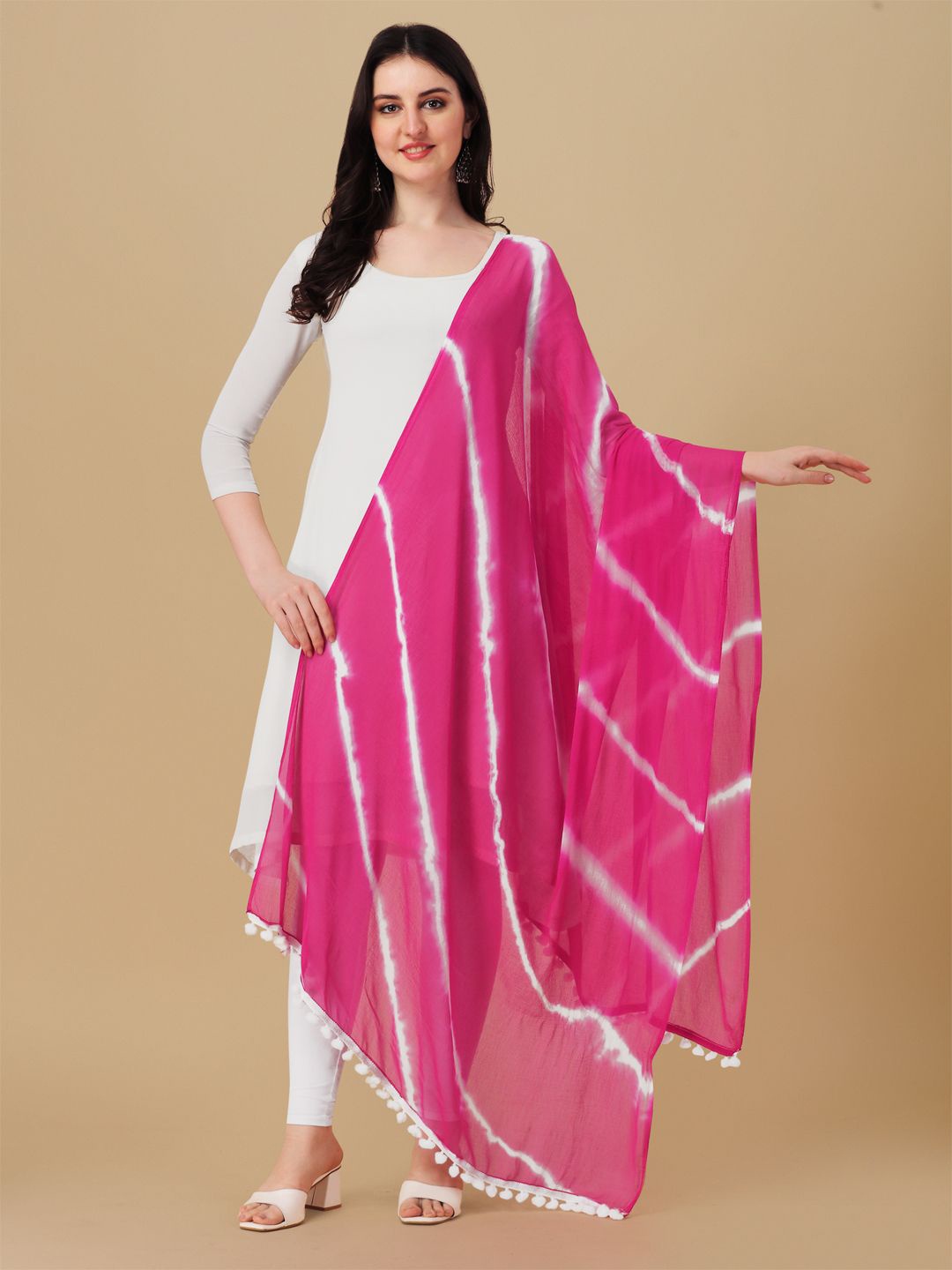 

Suha Laheriya dyed Dupatta, Pink