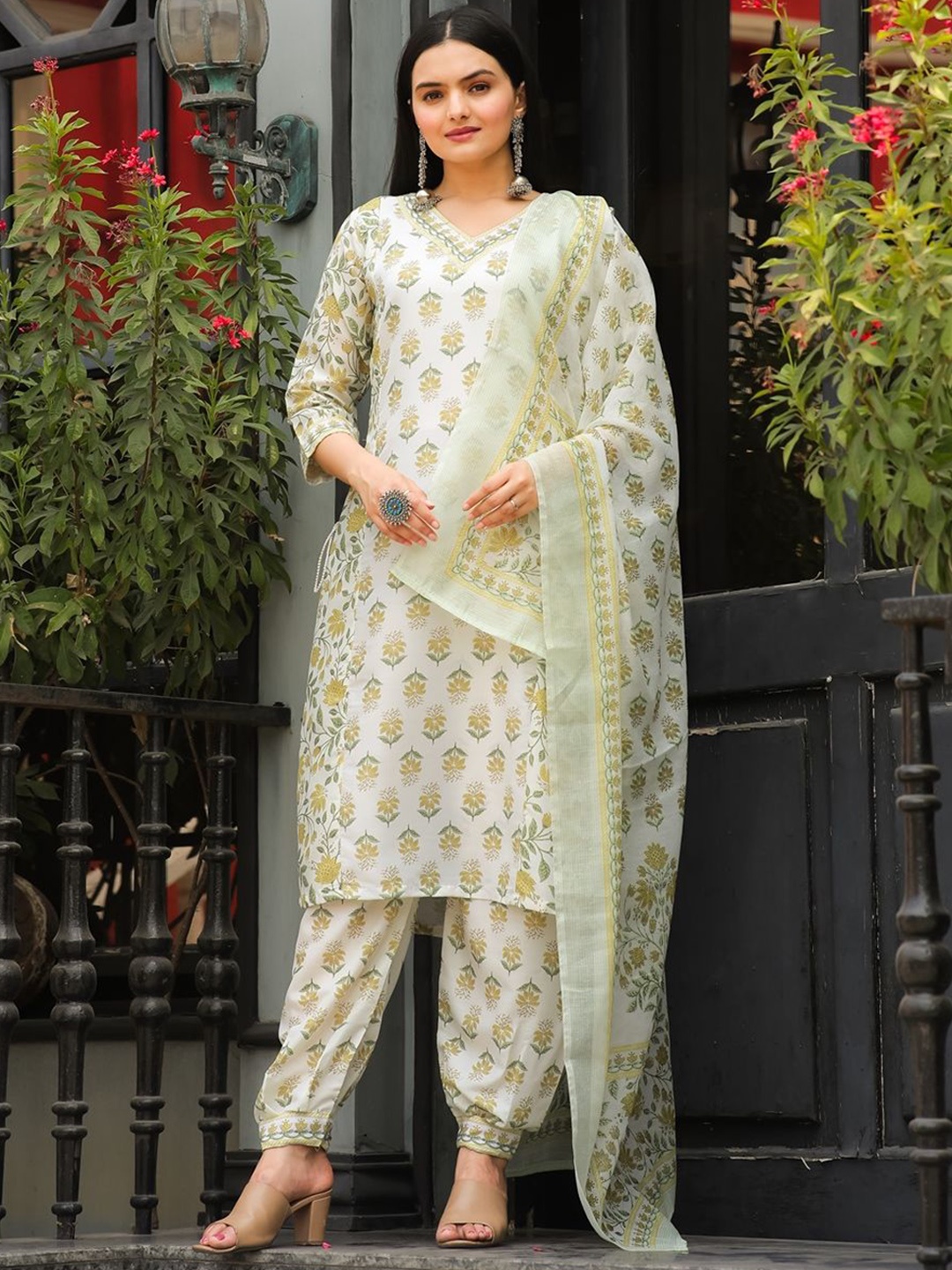 

KALINI Floral Printed Kurta with Salwar & With Dupatta, Yellow