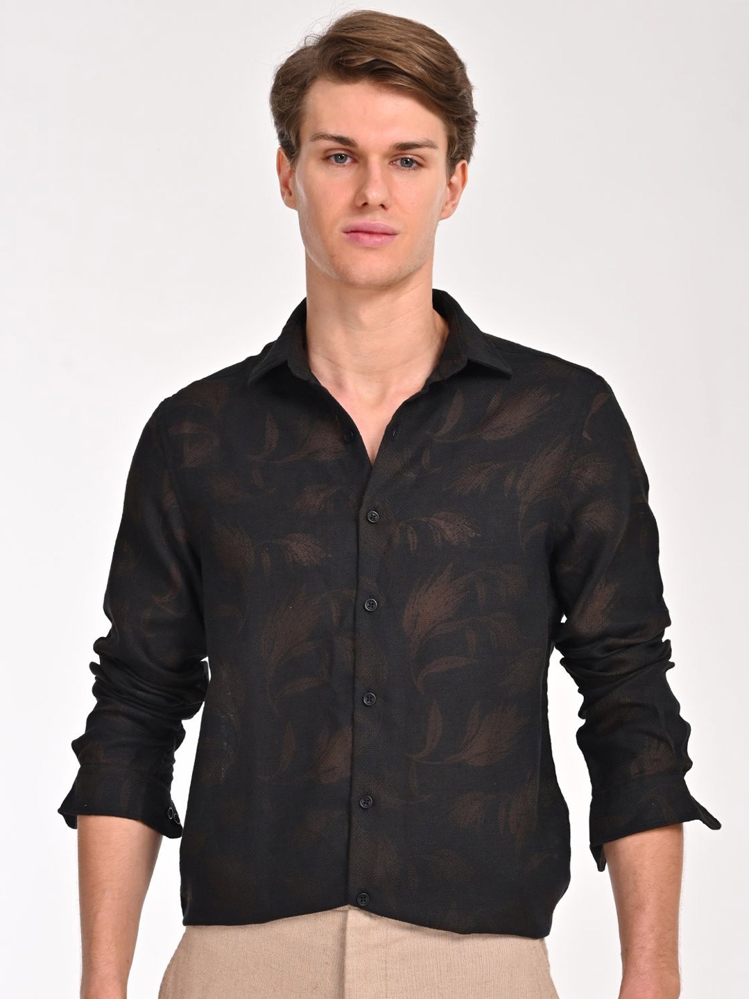

POE Men Smart Cutaway Collar Abstract Printed Cotton Slim Fit Casual Shirt, Black