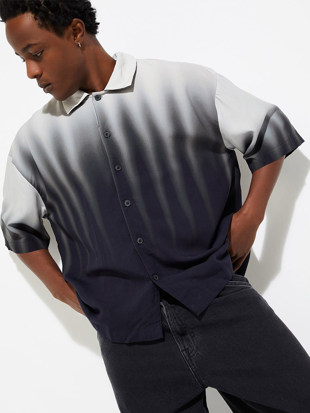 

max URB_N Men Oversized Gradient Shirt, Grey