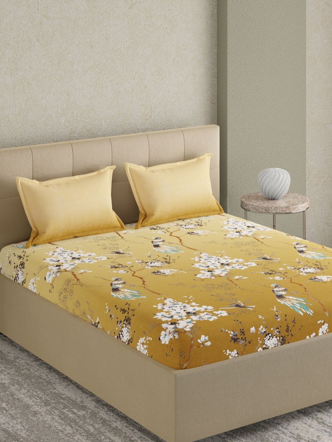 

GM Yellow & White Floral Printed Cotton 210 TC King Bedsheet with 2 Pillow Covers