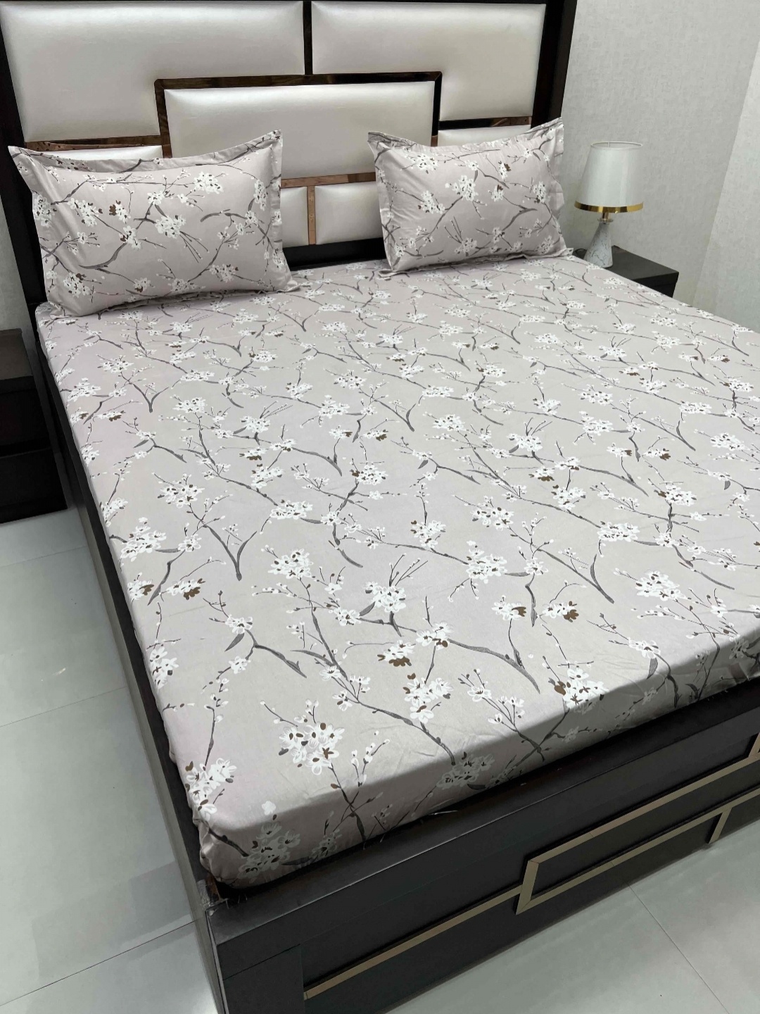 

Pure Decor Royal Velar White Floral 250 TC Pure Cotton King Bedsheet & 2 Pillow Covers, Beige