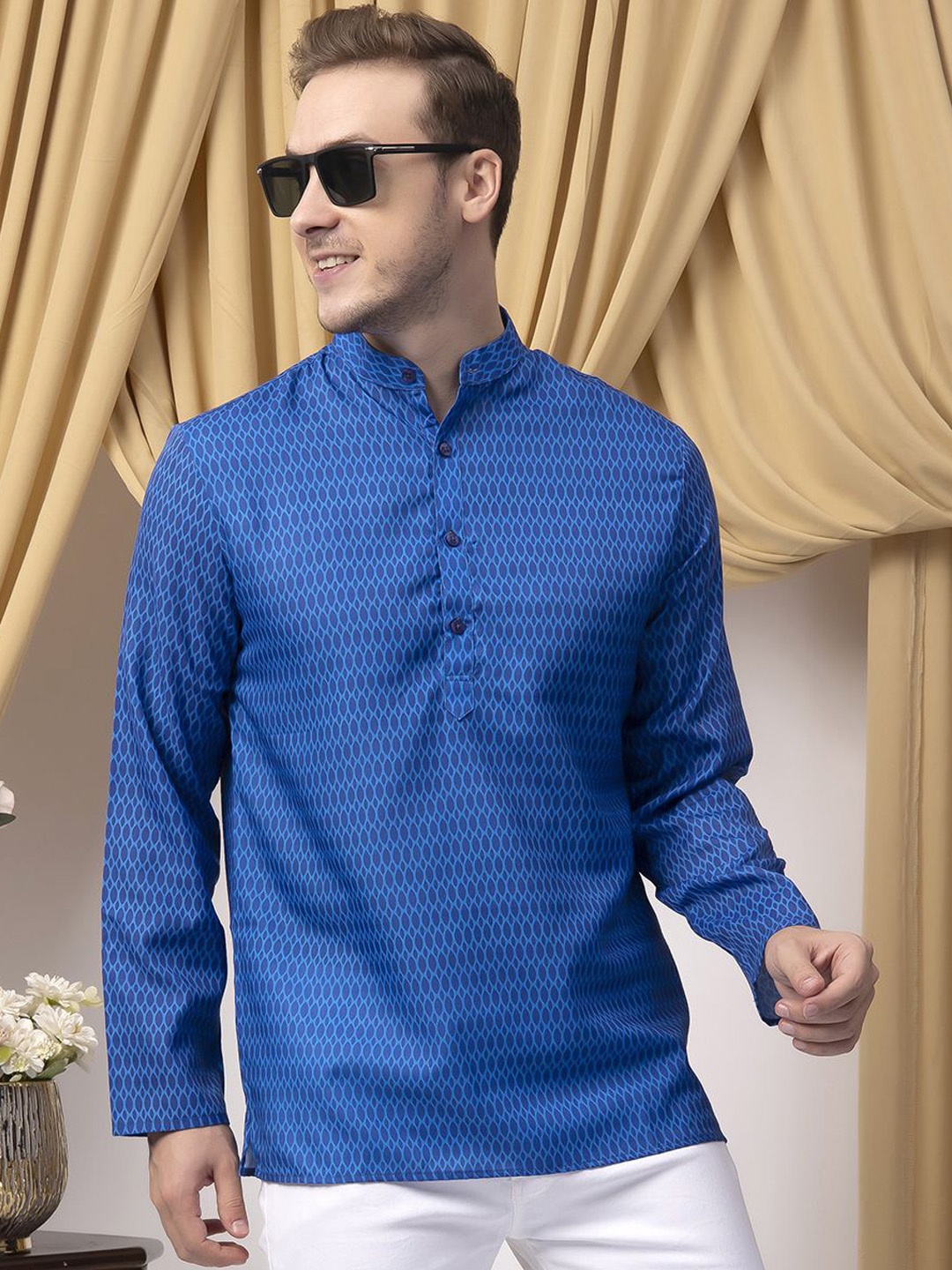

Hangup Geometric Printed Mandarin Collar Straight Kurta, Blue