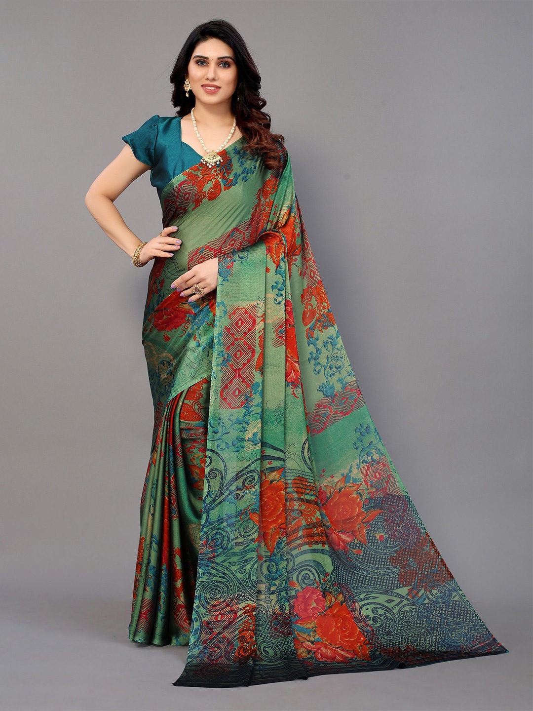 

VIRICA Floral Printed Saree With Blouse Piece, Green