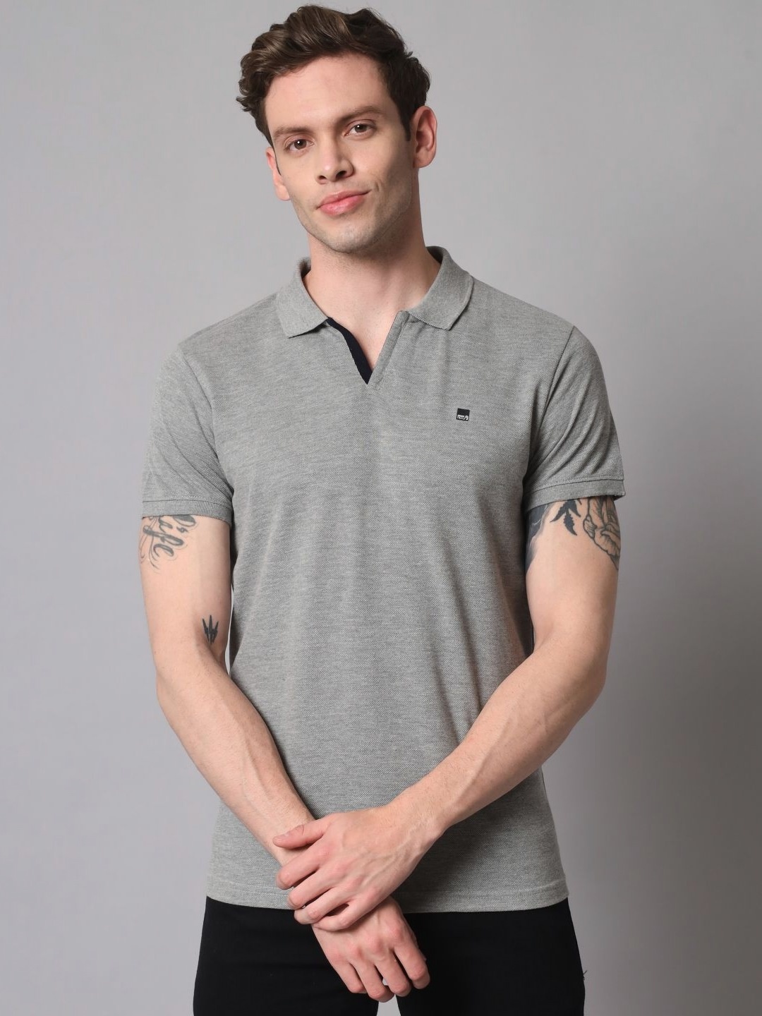 

URBAN TRAIL Men Solid Polo Collar Cotton T-shirt, Grey