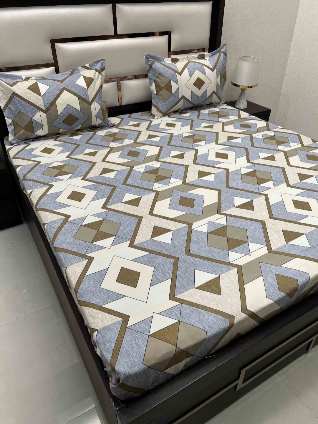 

Pure Decor Blue & Brown Geometric 350 TC Microfiber Queen Bedsheet With 2 Pillow Covers