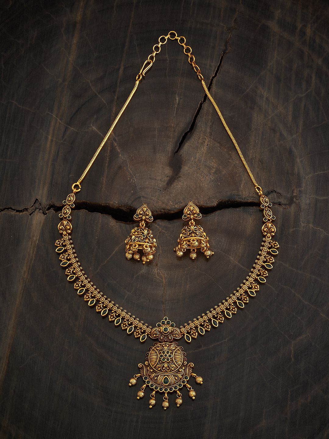 

Kushal's Fashion Jewellery Gold-Plated Stone-Studded Jewellery Set