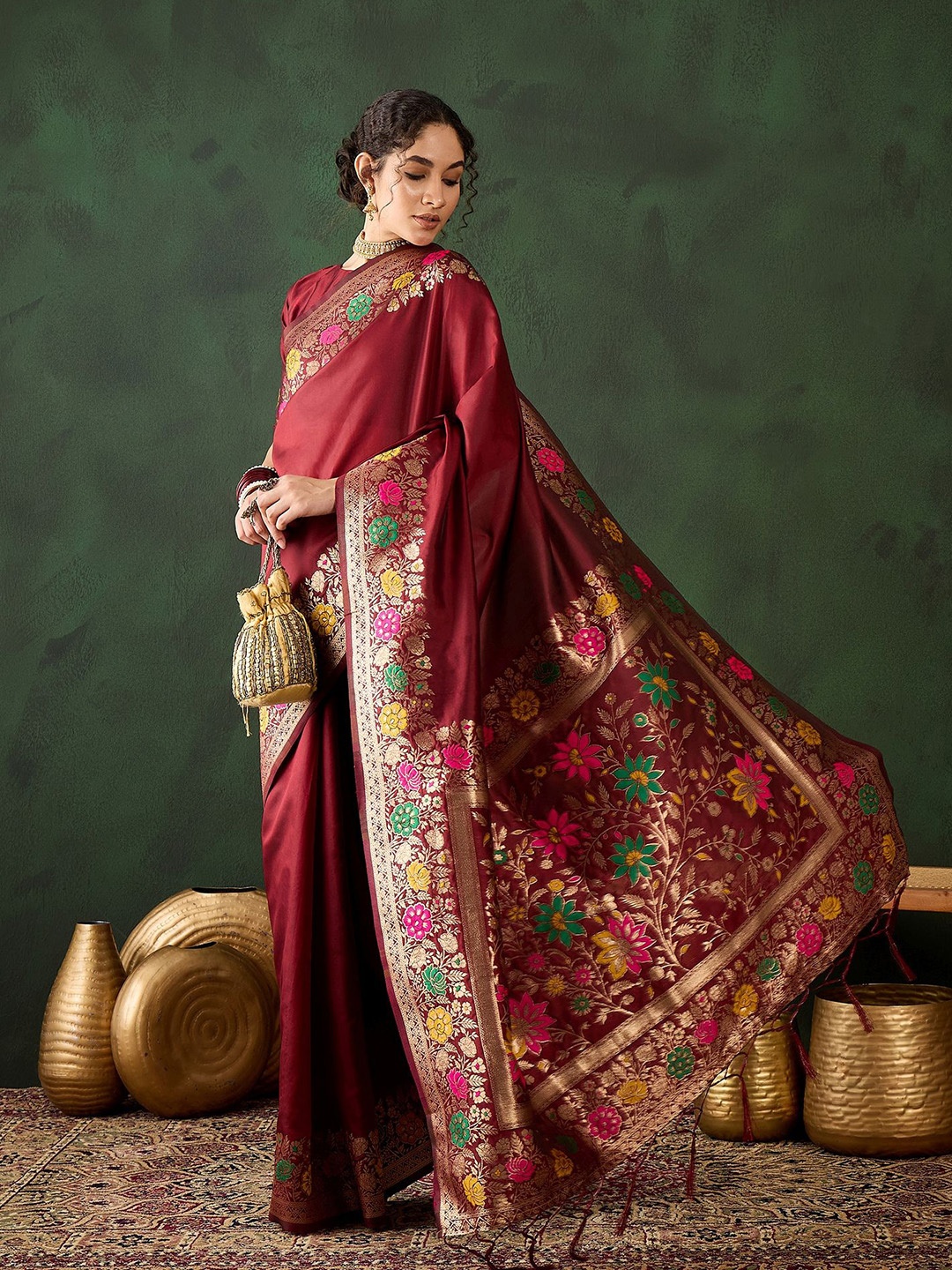 

Sangria Woven Design Banarasi Saree With Blouse Piece, Maroon