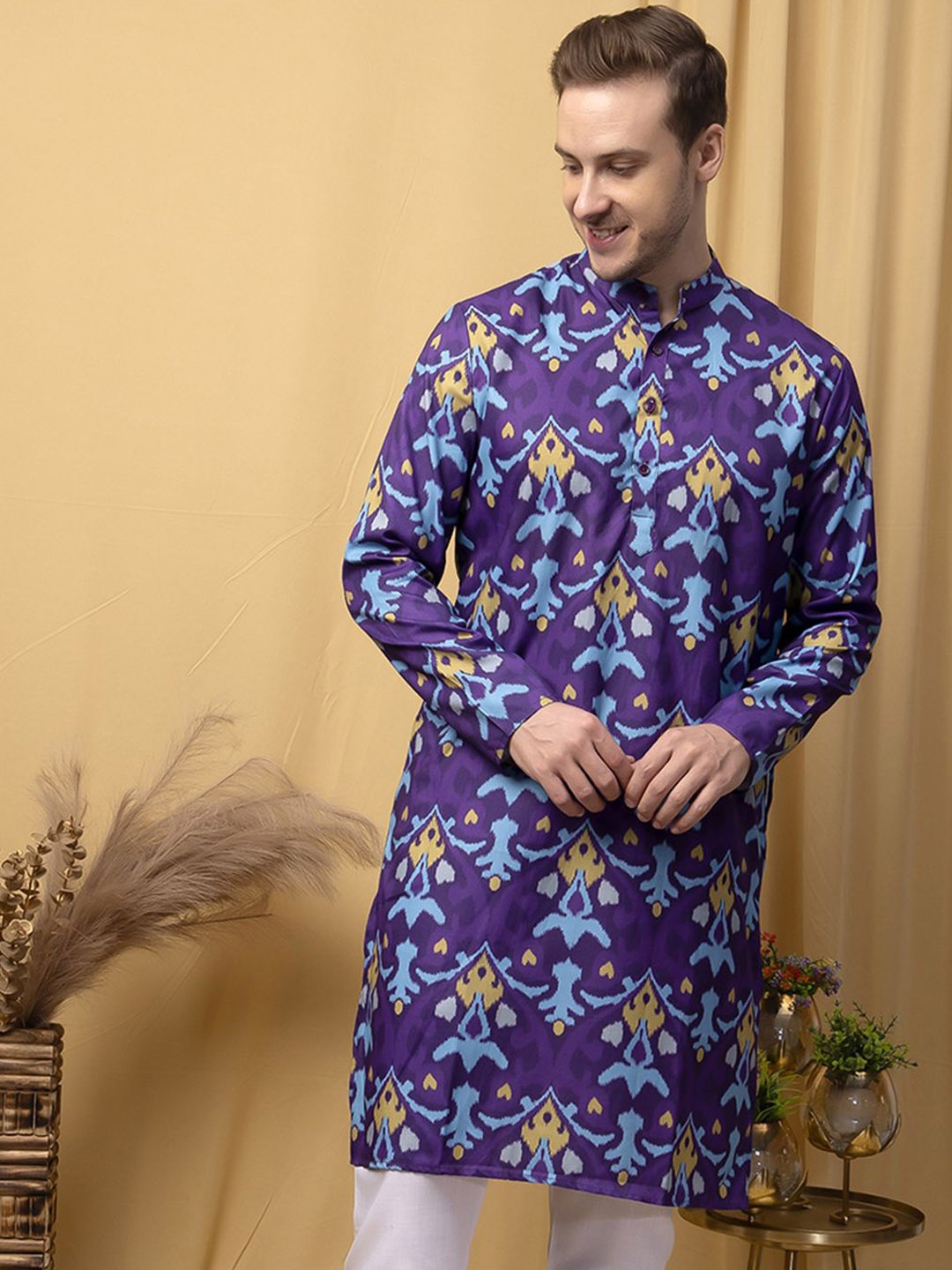 

Hangup Ethnic Motifs Printed Mandarin Collar Straight Kurta, Purple