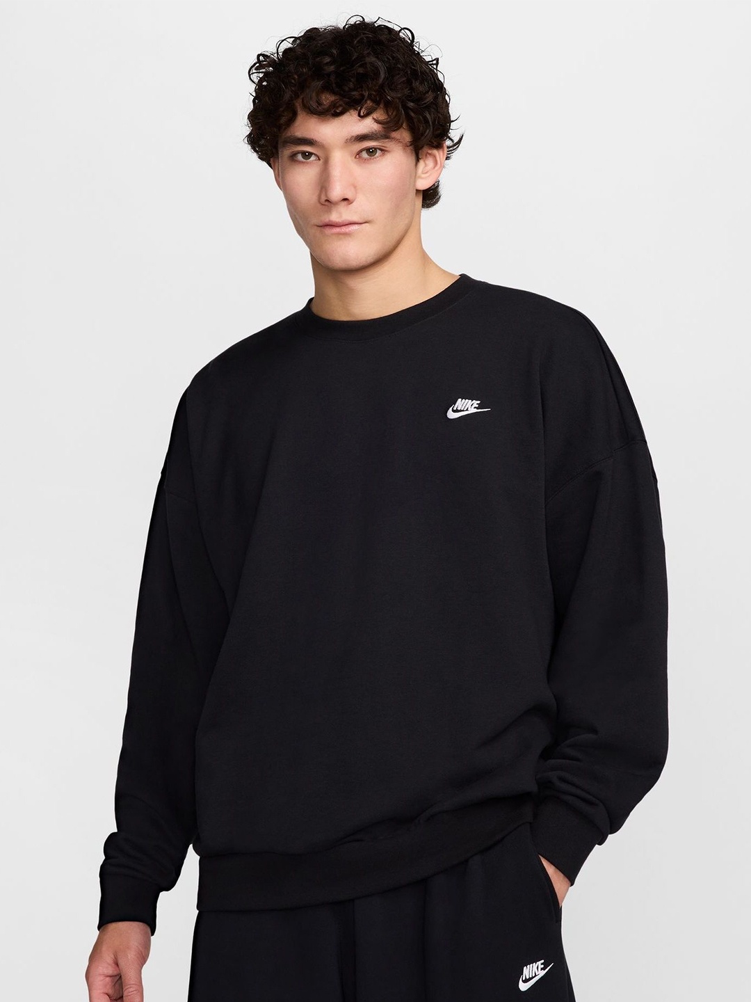 

Nike Club Fleece Men's Oversized French Terry Crew, Black