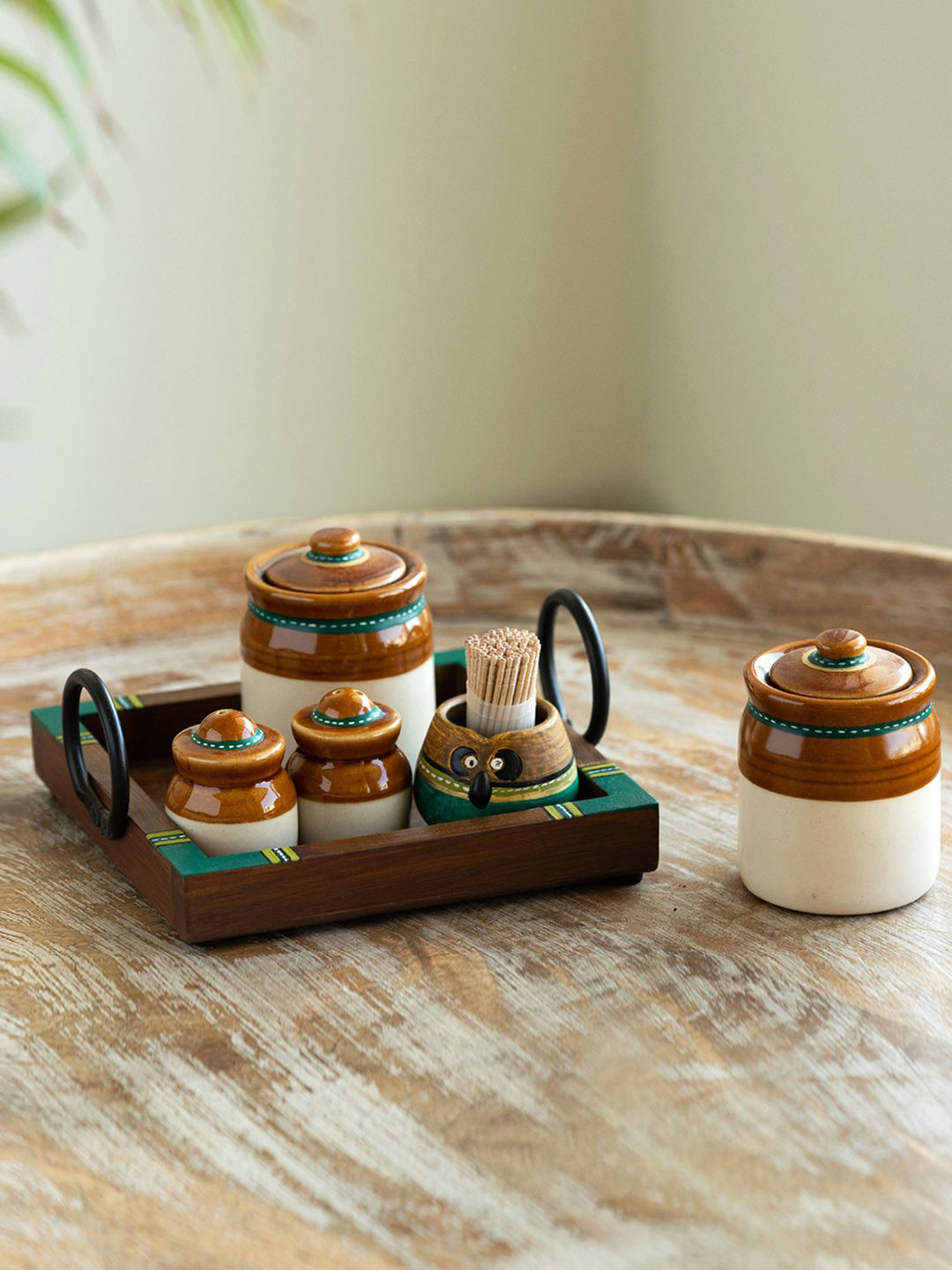 

ExclusiveLane 'Old Martaban' Brown & White 6 Pieces Ceramic Jar & Wooden Tray Set