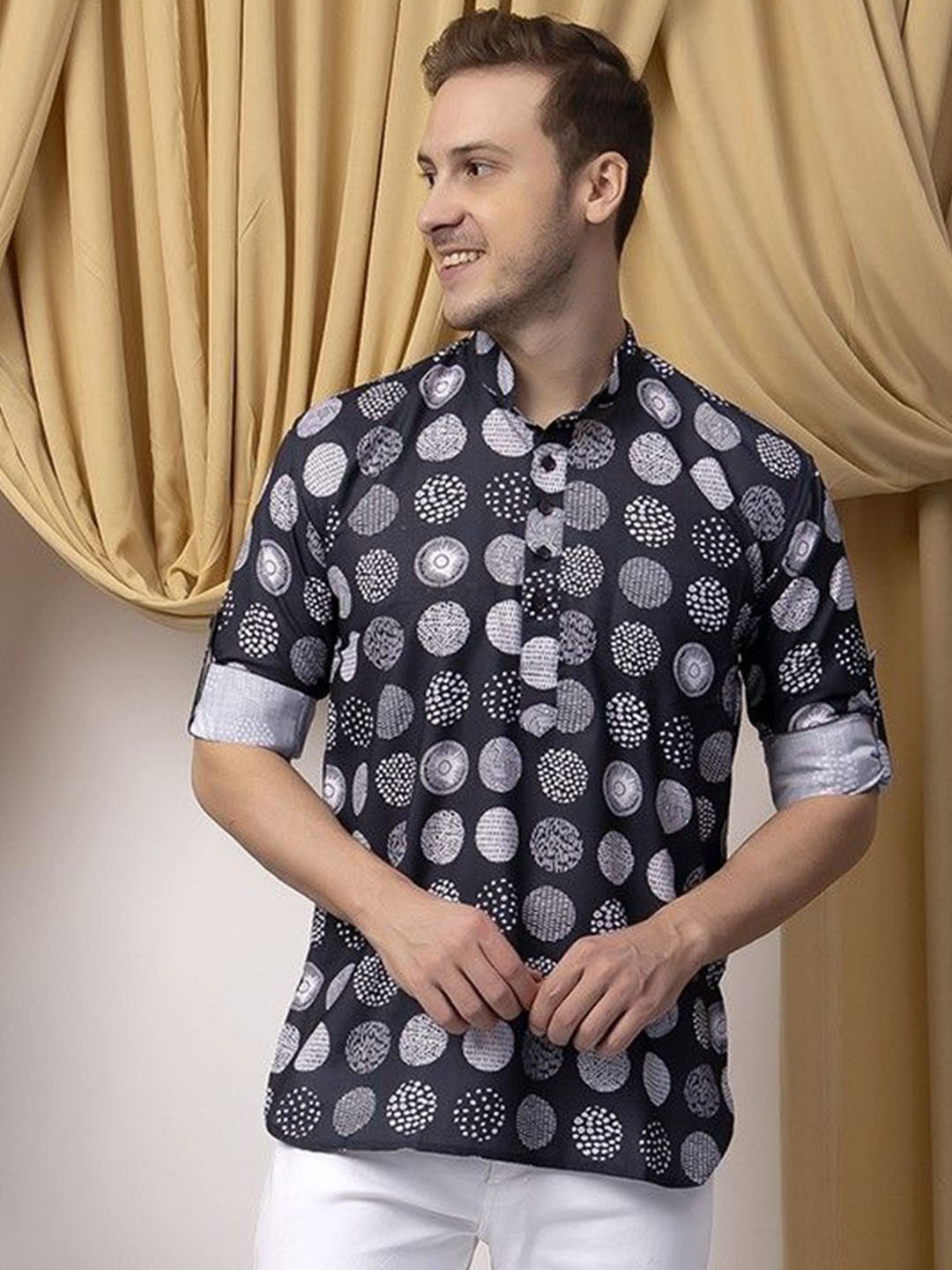 

Hangup Printed Mandarin Collar Straight Kurta, Black