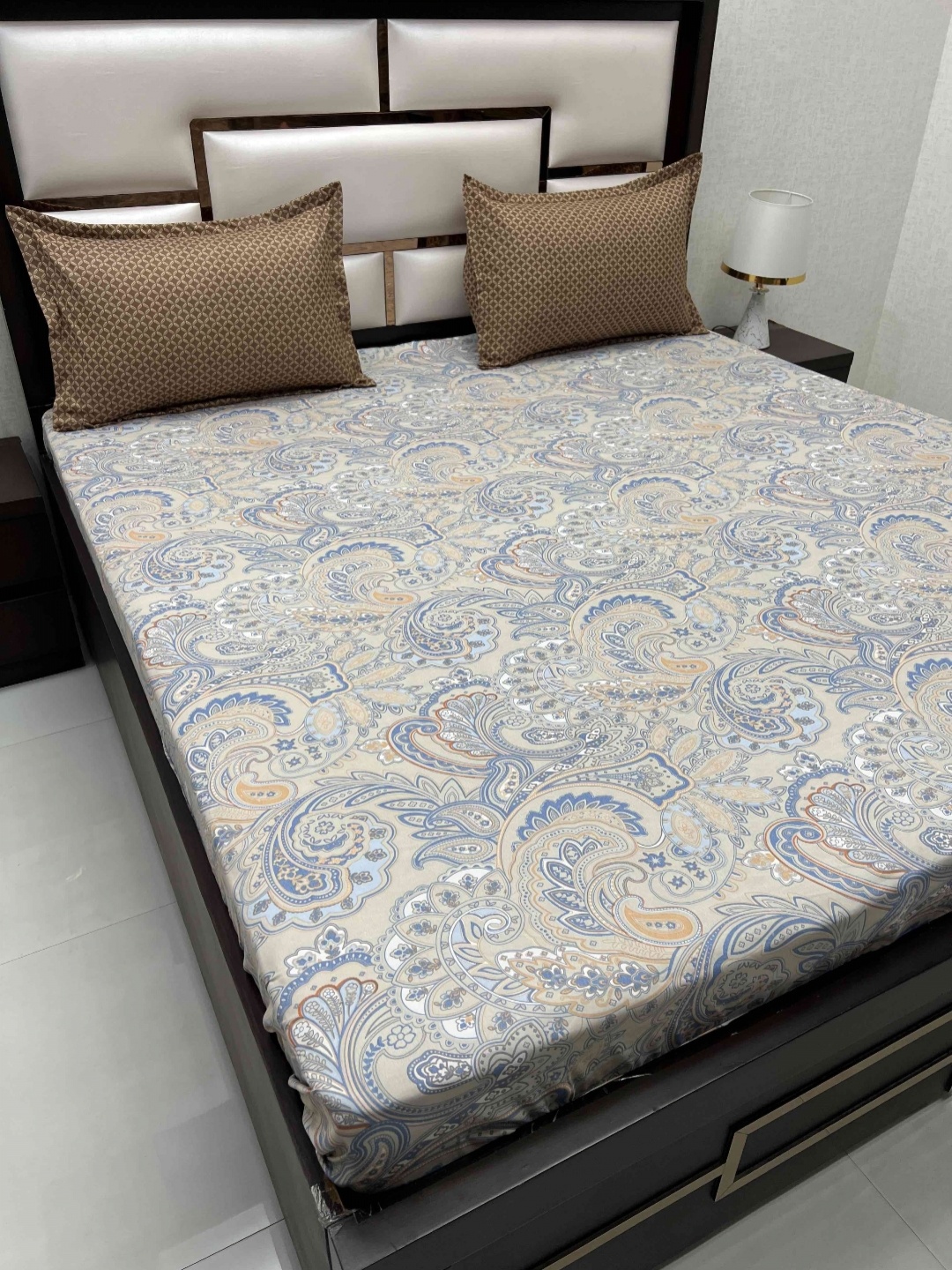 

Pure Decor Brown Ethnic Motifs Microfiber 230 TC King Bedsheet with 2 Pillow Covers