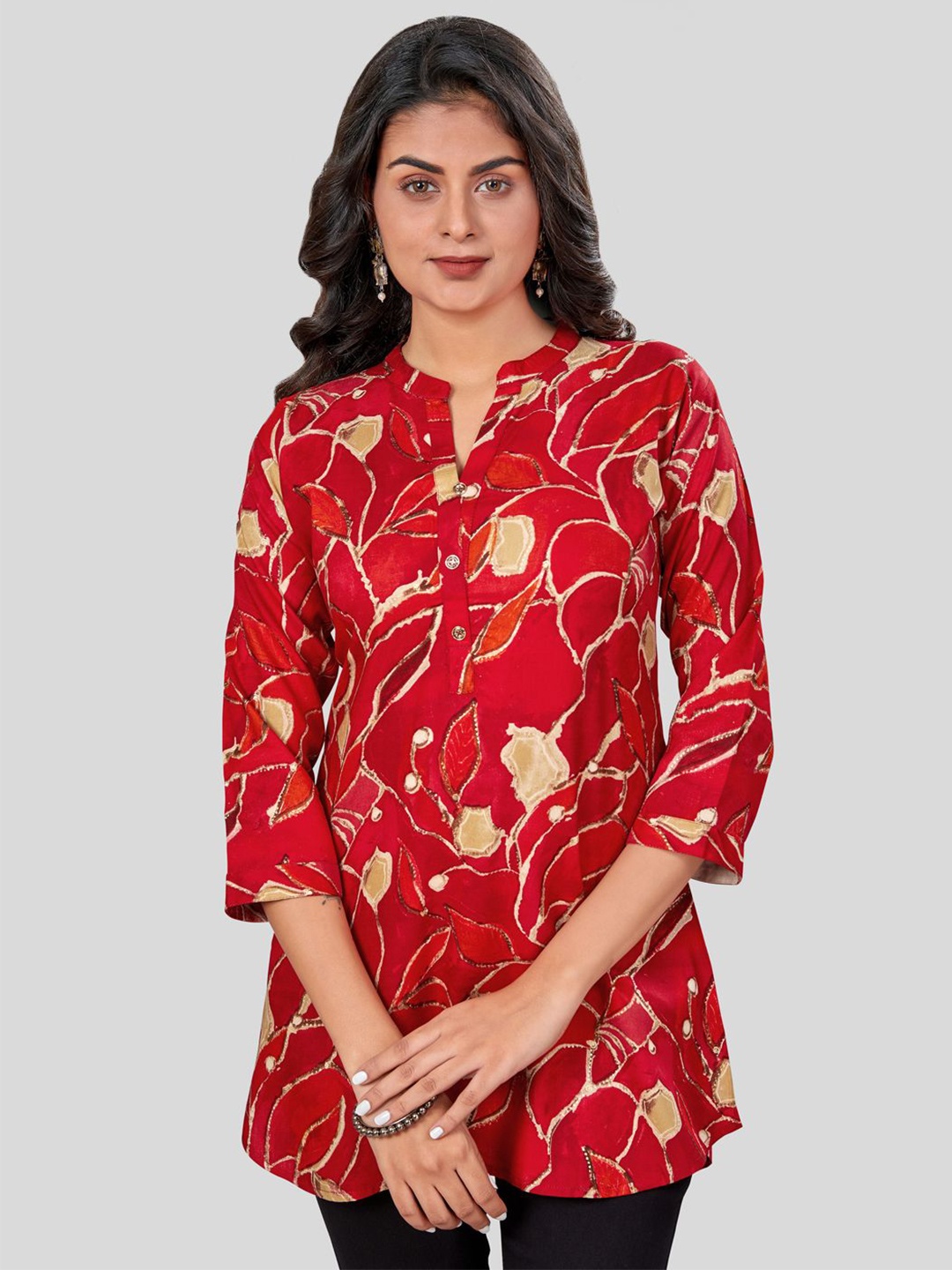 

Saree Swarg Mandarin Collar Printed Tunic, Red