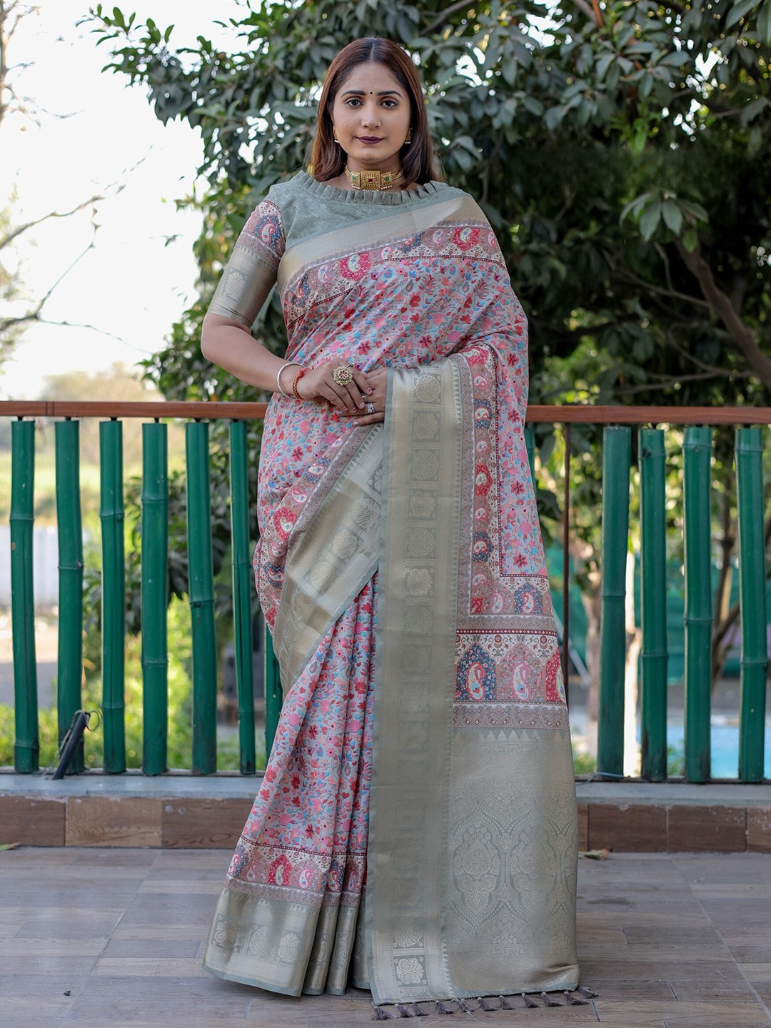 

Anaita Floral Printed Pure Silk Designer Saree, Grey