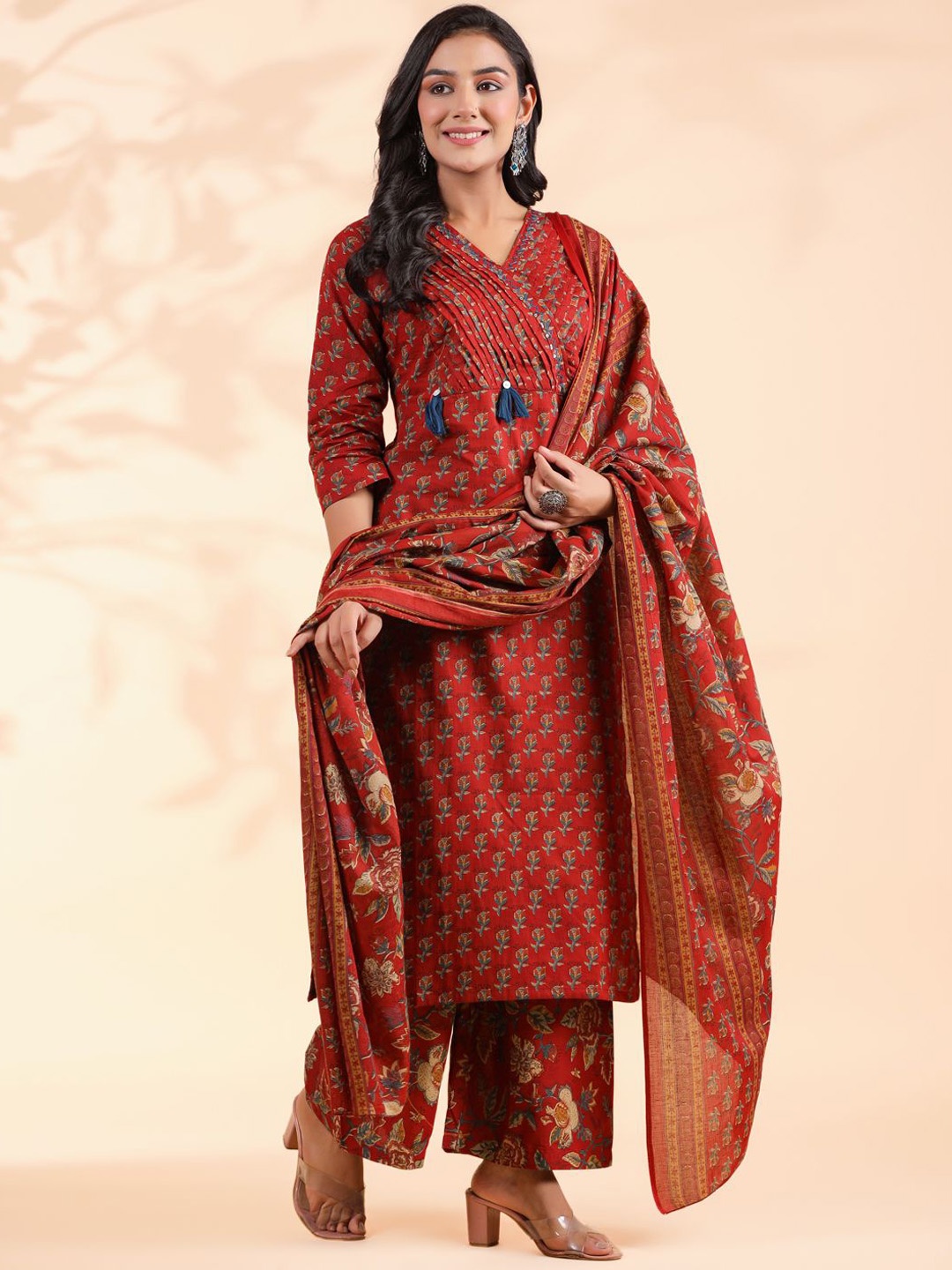 

Vbuyz Floral Printed V-Neck Pure Cotton Straight Kurta with Palazzo & Dupatta, Maroon