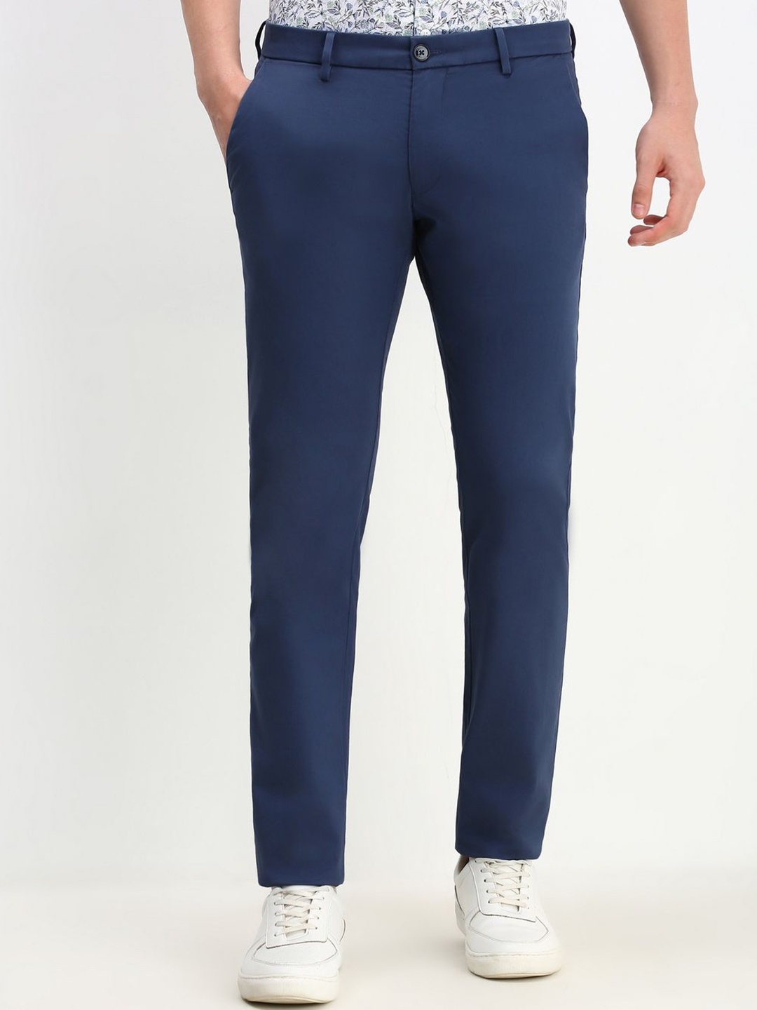 

Allen Solly Men Solid Regular Fit Casual Slim Fit Trousers, Navy blue